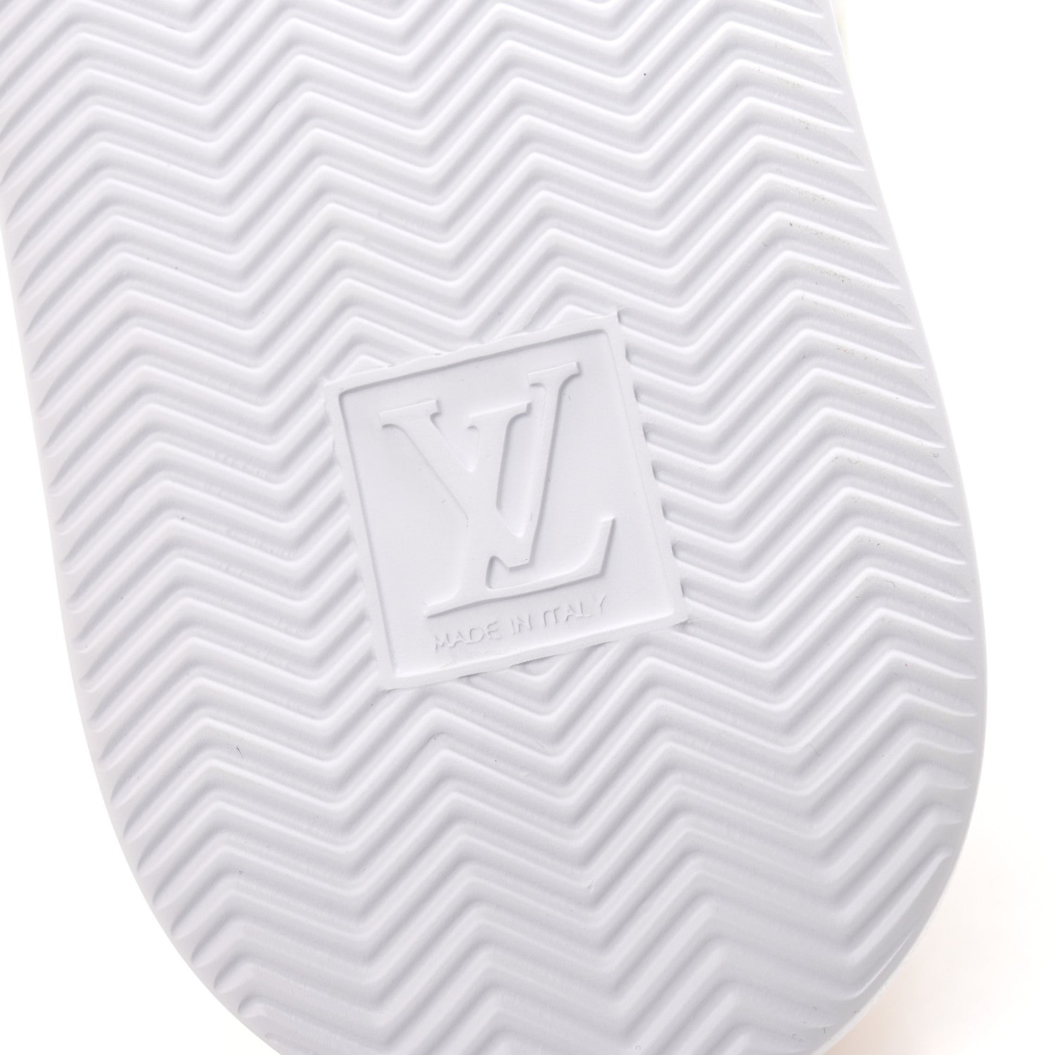 Louis Vuitton Grained Calfskin Embossed Monogram Mens Beverly Hills Sneakers 8 White 7 of 9