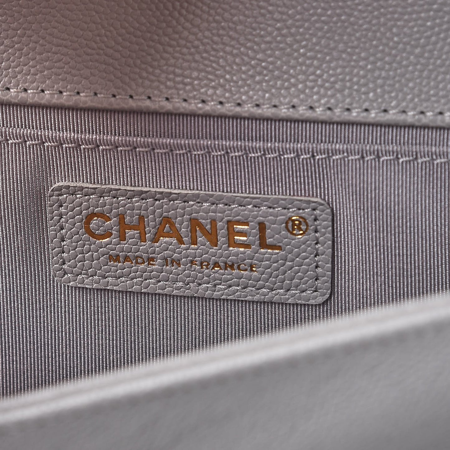 Caviar Quilted Medium Boy Flap Grey