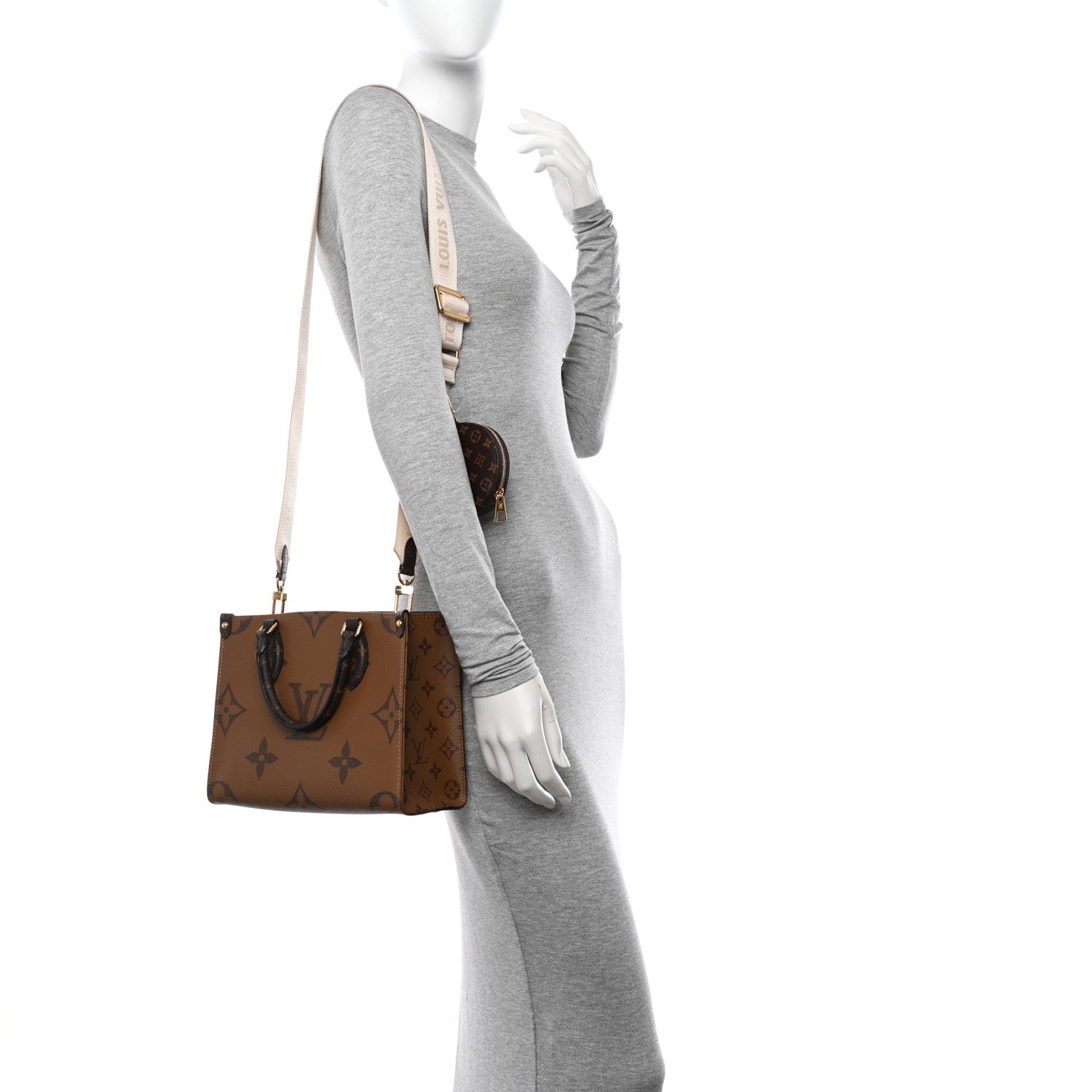 Louis Vuitton Reverse Monogram Giant Onthego PM 2 of 10