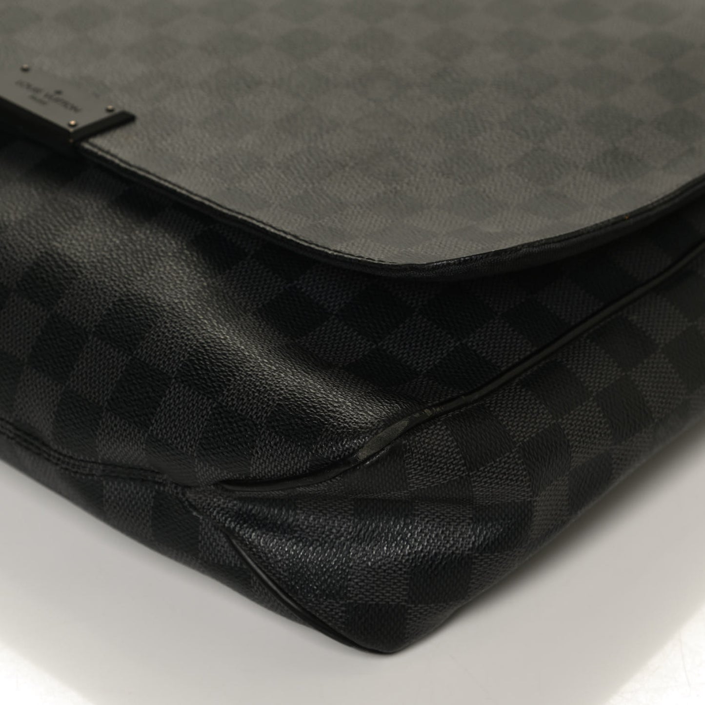 Damier Graphite District GM