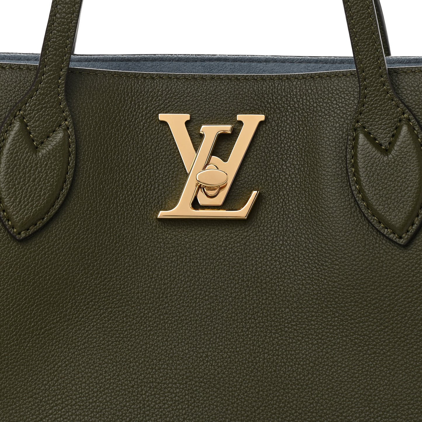 Grained Calfskin Lockme Shopper Kaki