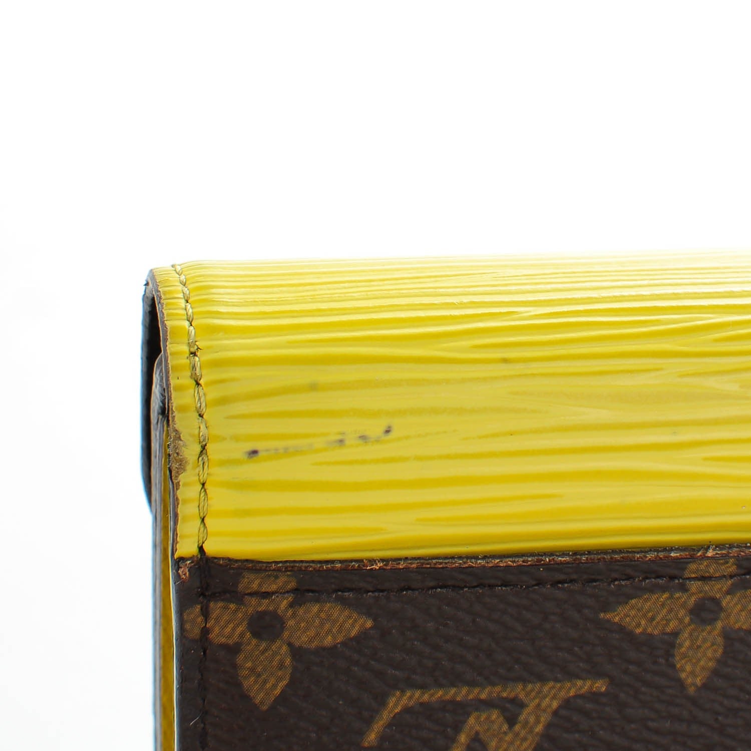 Louis Vuitton Epi Monogram Marie-Lou Compact Wallet Pistache 8 of 9
