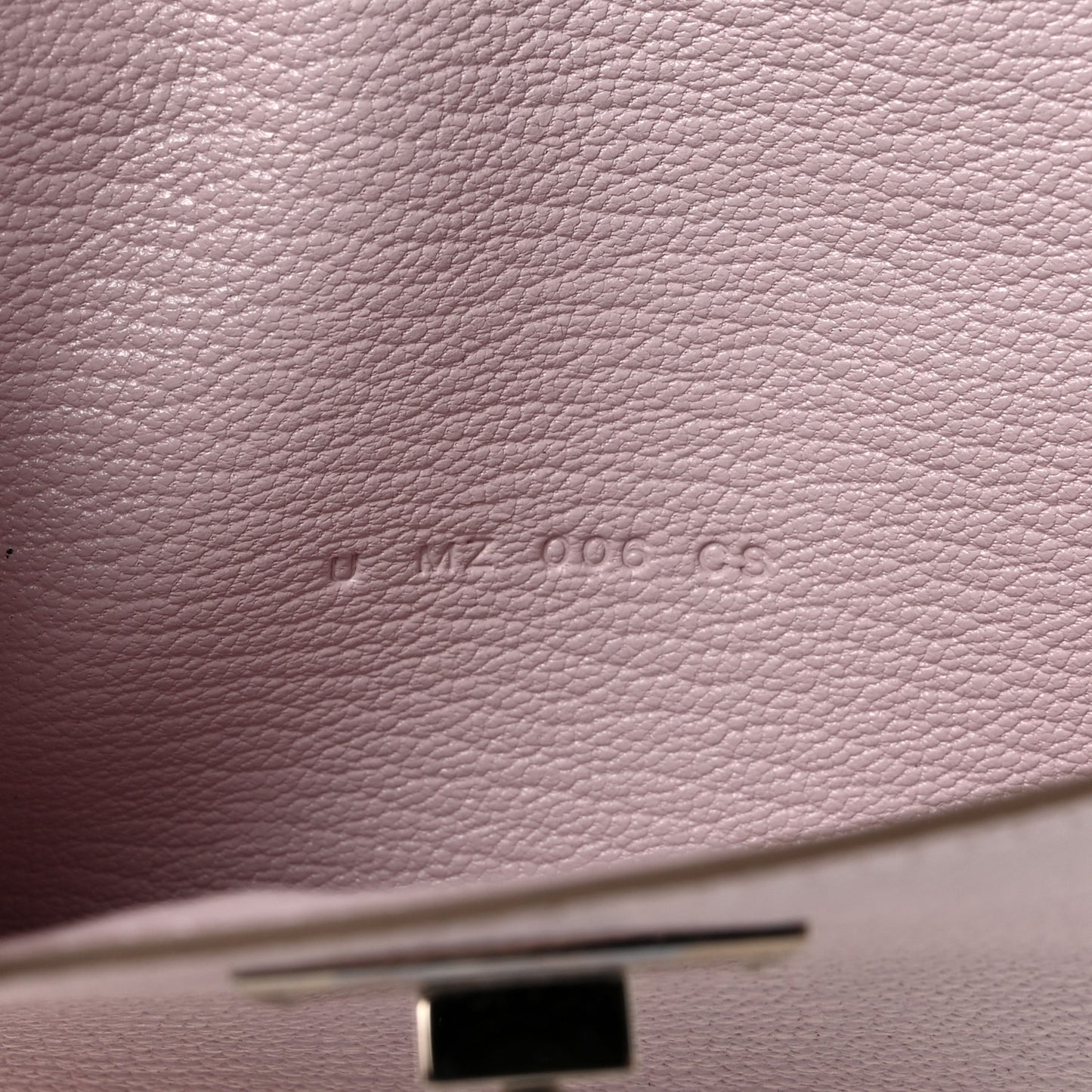 Chevre Mysore Kelly Pocket Compact Wallet Mauve Pale