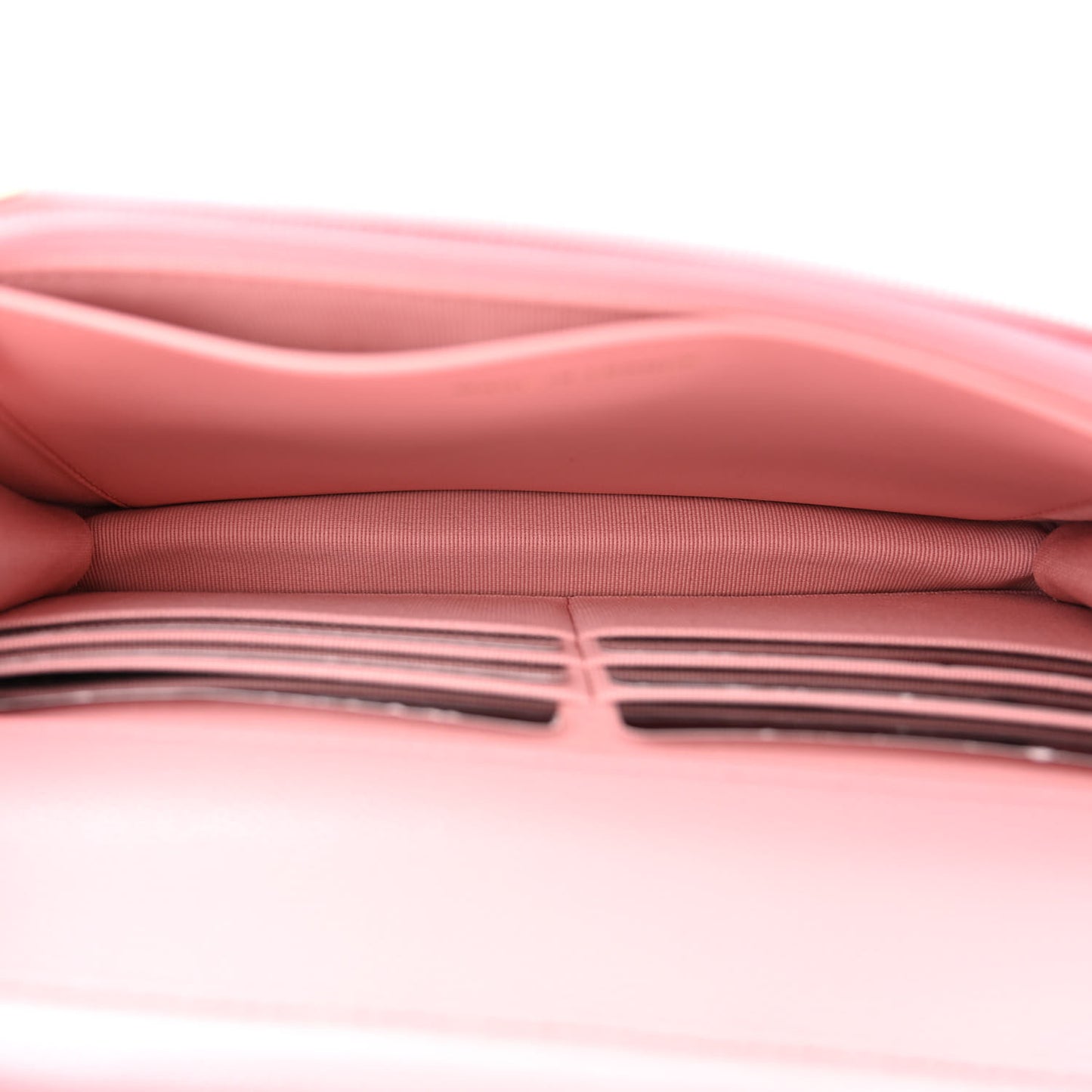 Caviar Quilted Wallet on Chain WOC Light Pink
