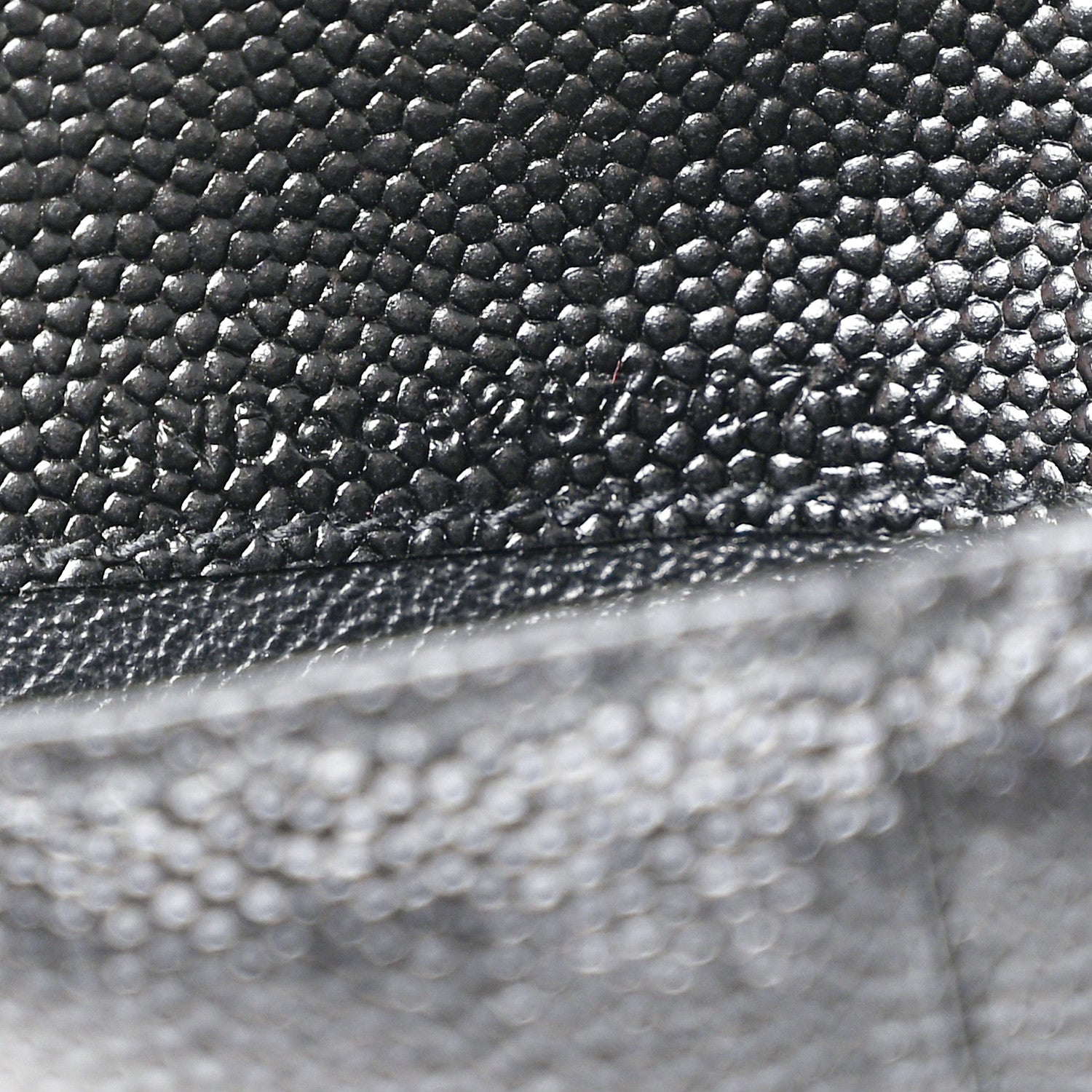 Saint Laurent Grain De Poudre Matelasse Chevron Monogram Zipped Two-Part Wallet Black 7 of 10