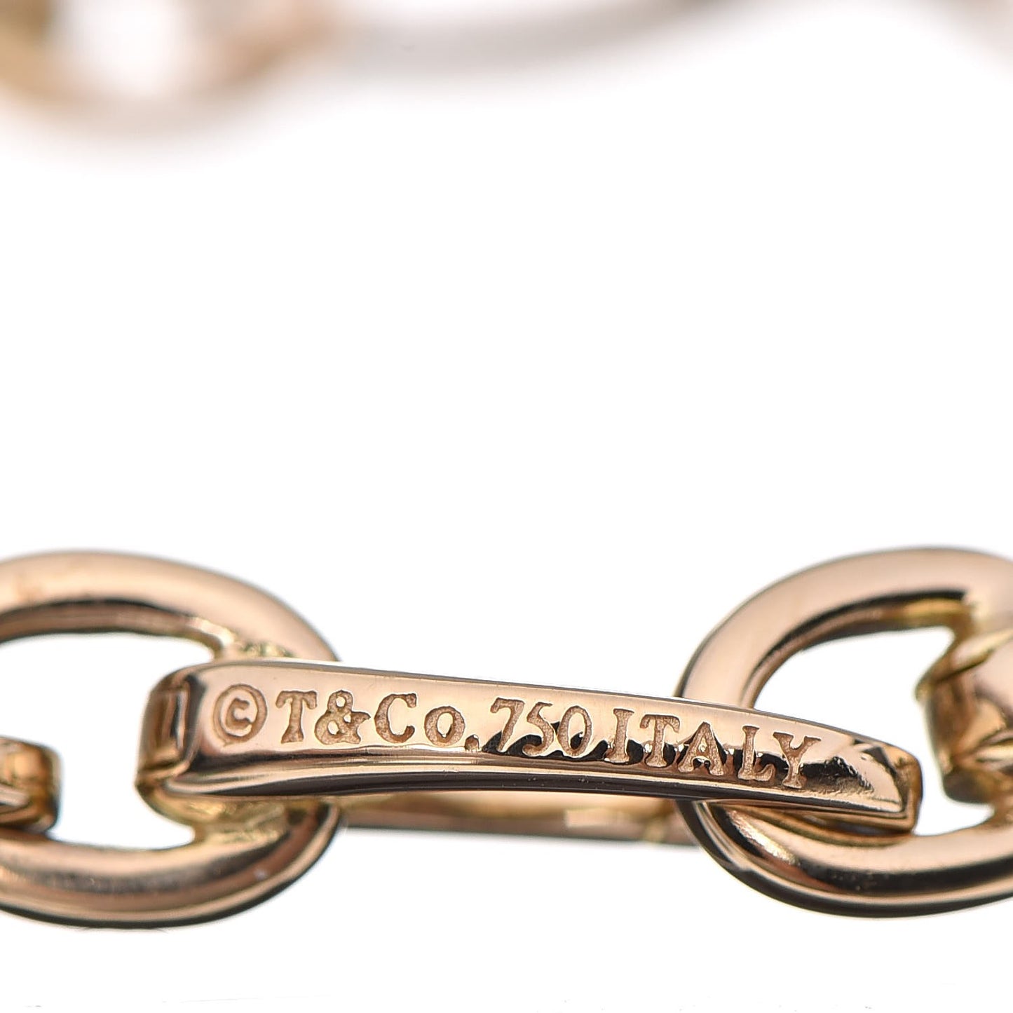 18K Yellow Gold Clasping Oval Link Bracelet
