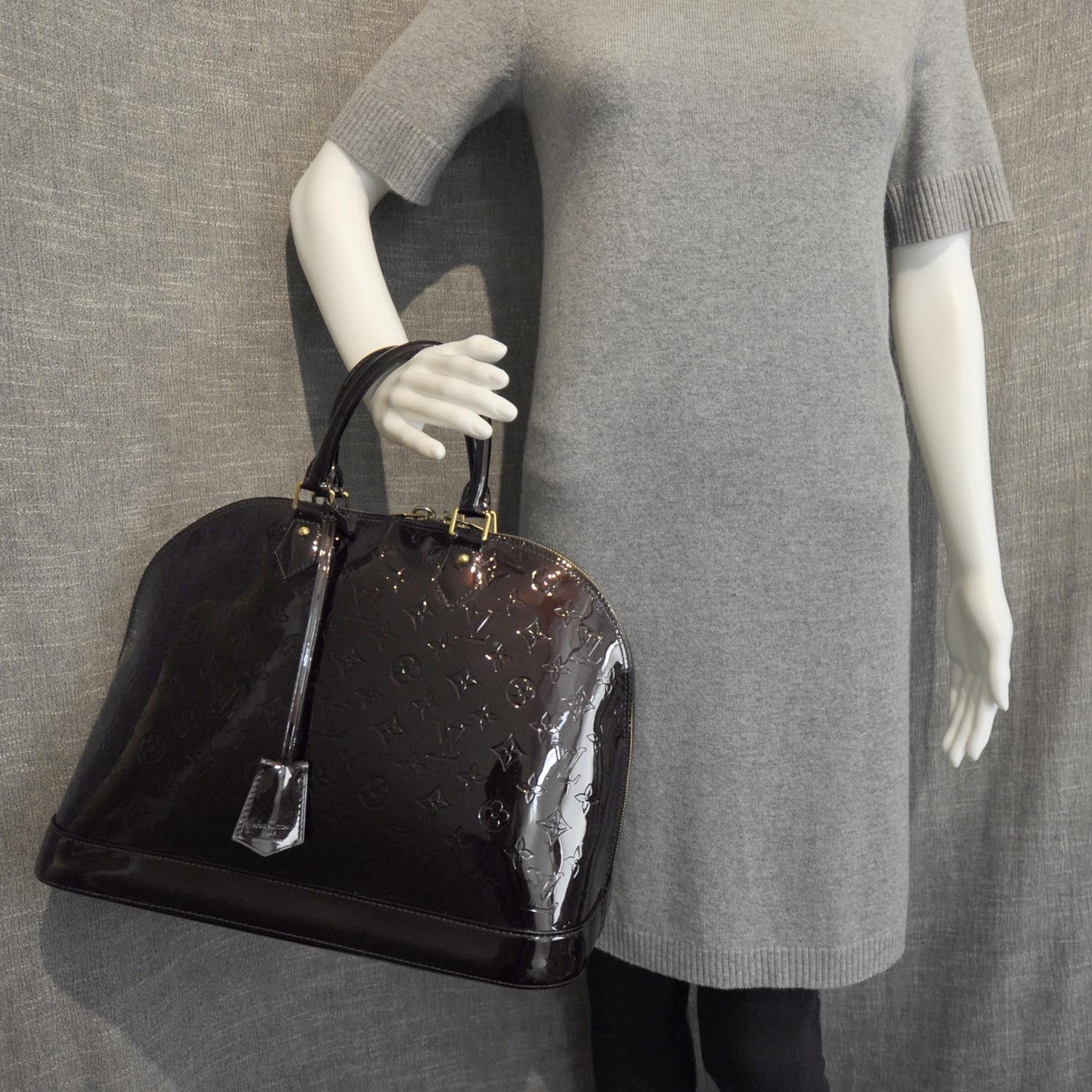 Louis Vuitton Vernis Alma MM Amarante 3 of 9