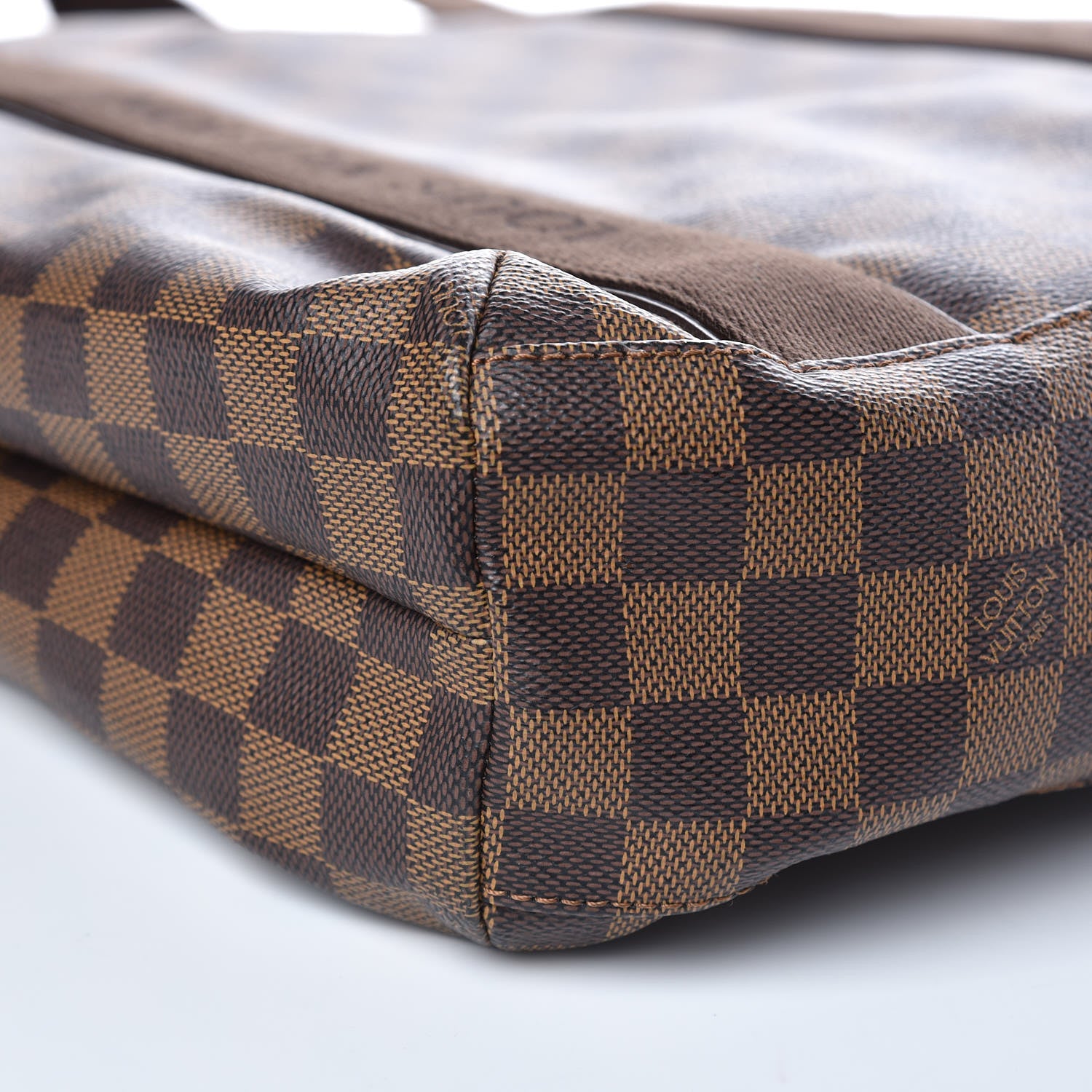 Louis Vuitton Damier Ebene Beaubourg 8 of 10