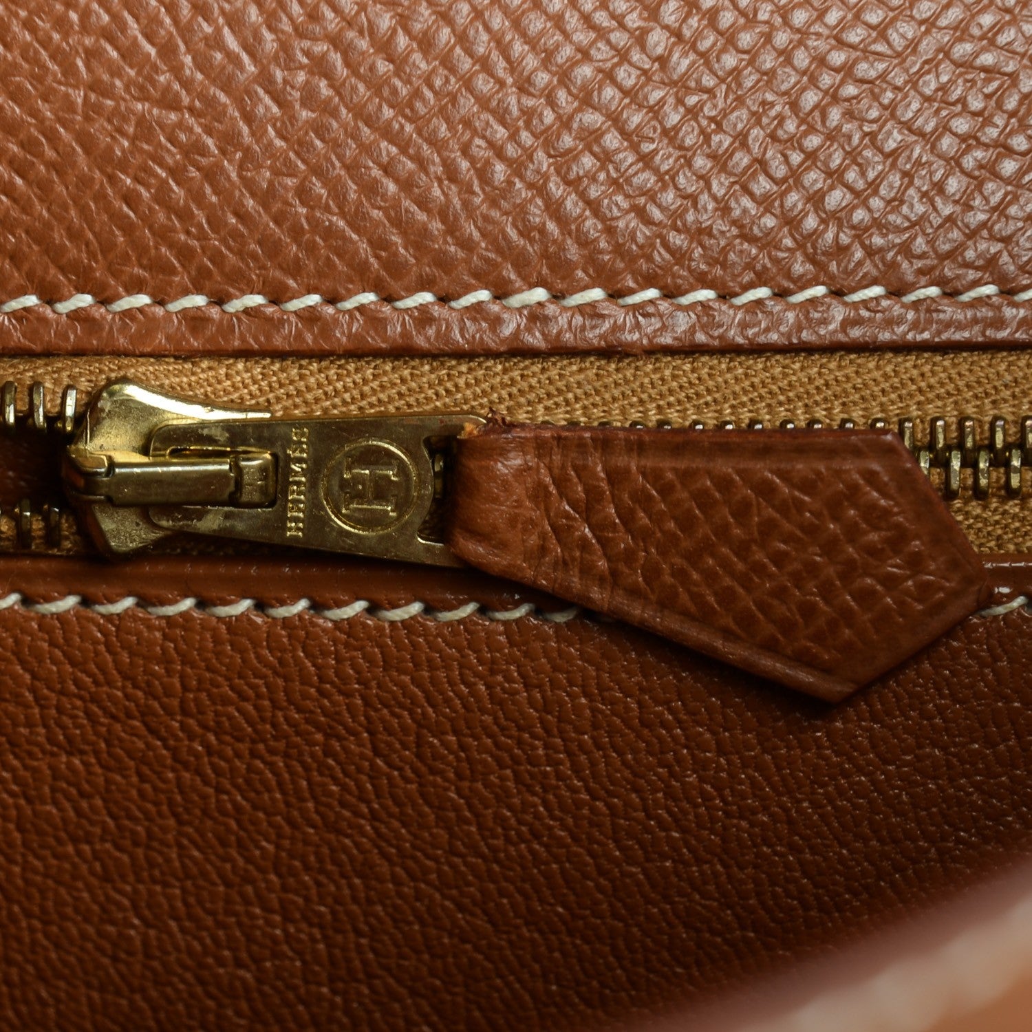 Hermes Courchevel Kelly Retourne 35 Gold 9 of 25