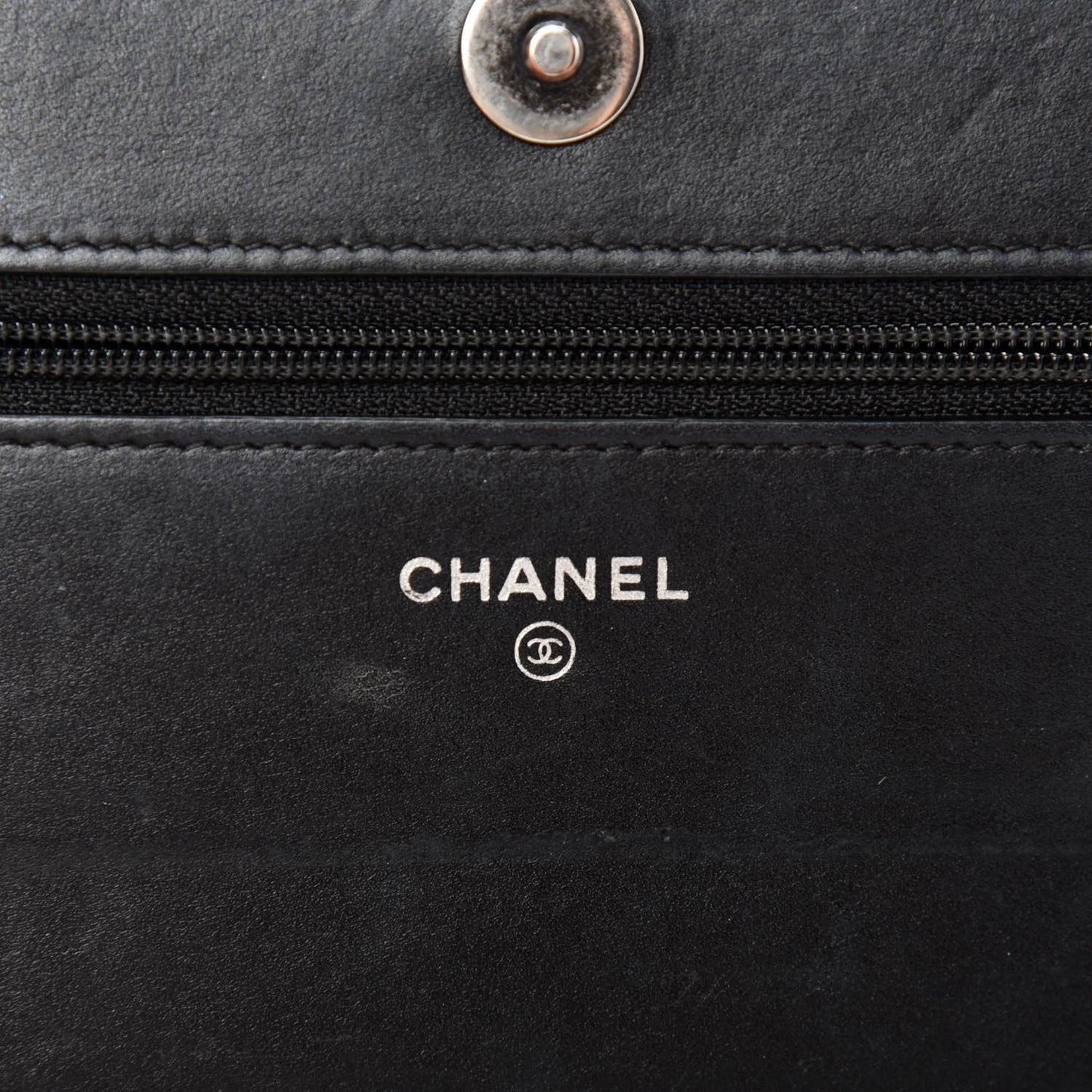 Caviar Quilted Boy Wallet On Chain WOC Black