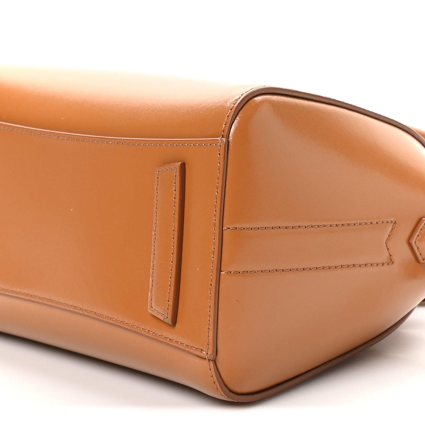 Shiny Lord Calfskin Mini Antigona Camel