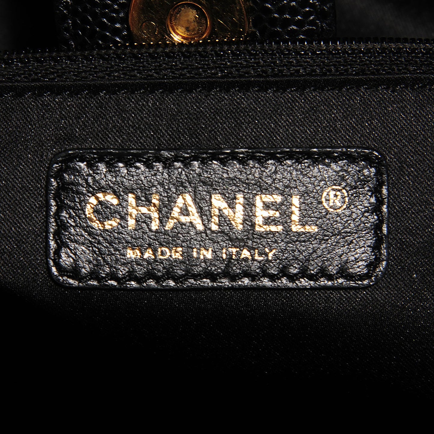 Caviar Quilted Petit Shopping Tote PST Black