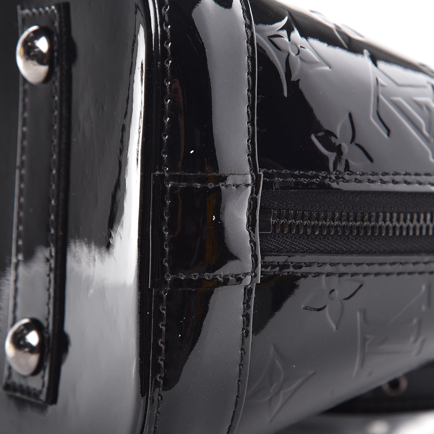 Louis Vuitton Vernis Alma PM Black 10 of 13