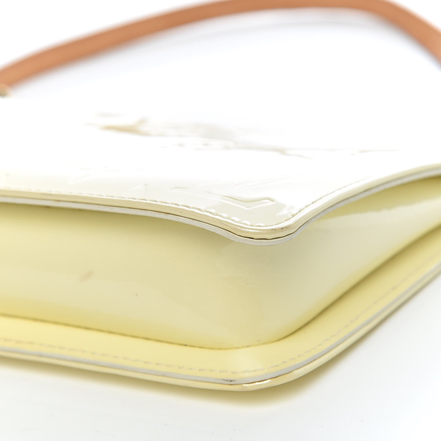 Louis Vuitton Vernis Lexington Pochette Perle 13 of 17