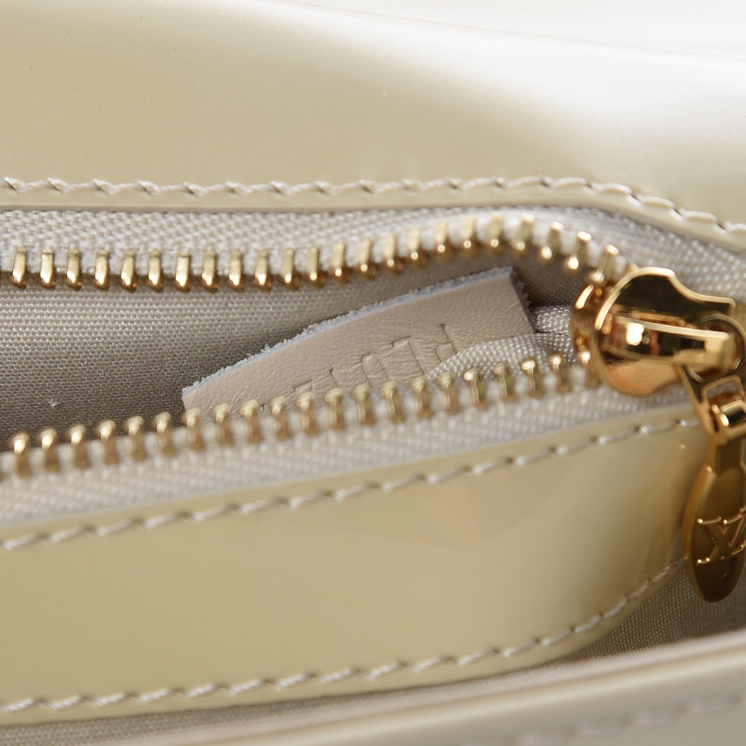 Louis Vuitton Patent Sobe Clutch Creme 7 of 8