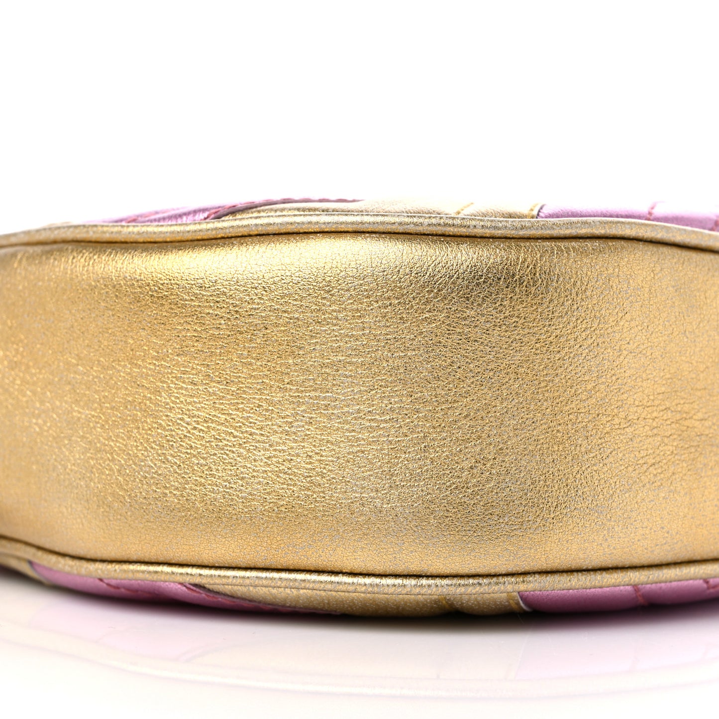 Metallic Nappa Matelasse Heart Mini GG Marmont Round Shoulder Bag Oro Vecchio Rosa
