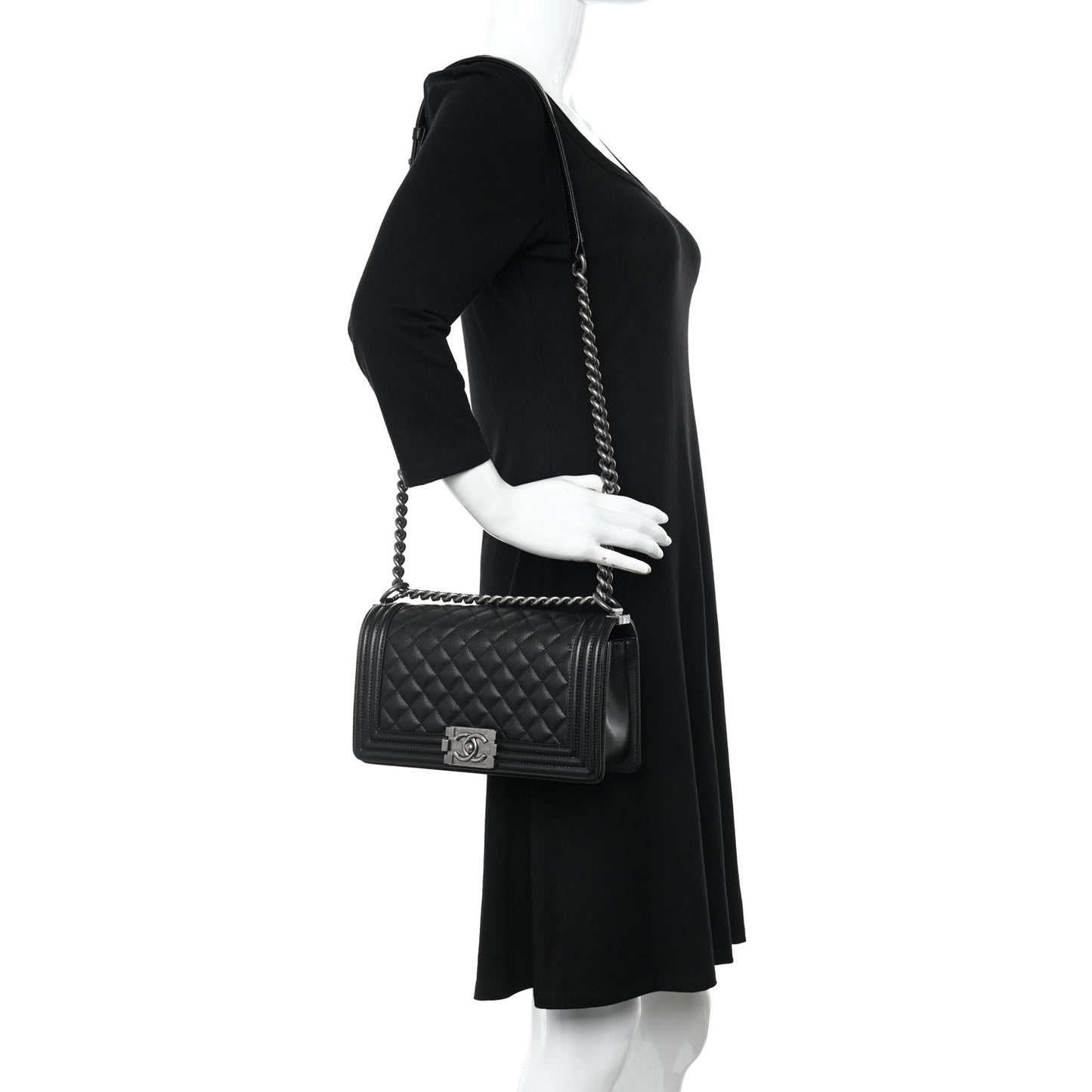 Caviar Quilted Medium Boy Flap Black