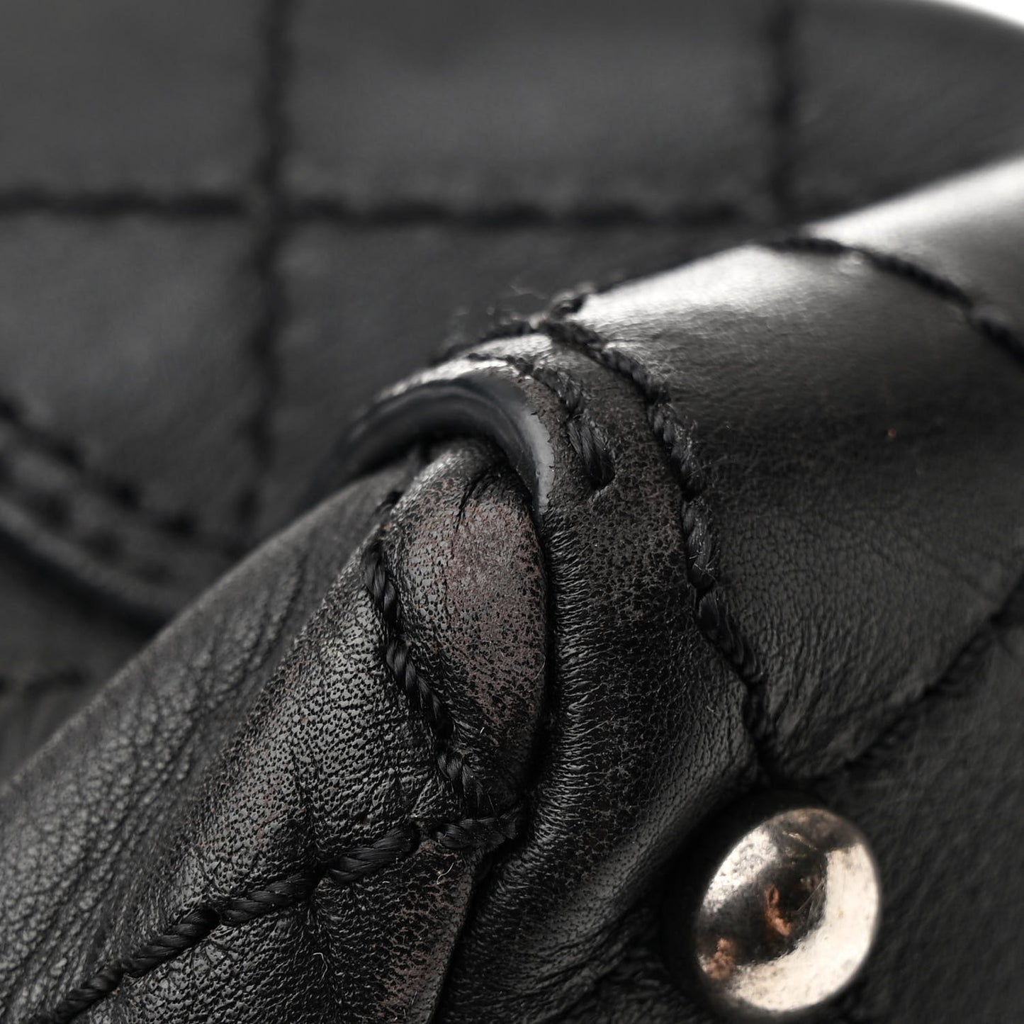 Calfskin CC Pocket Hobo Black