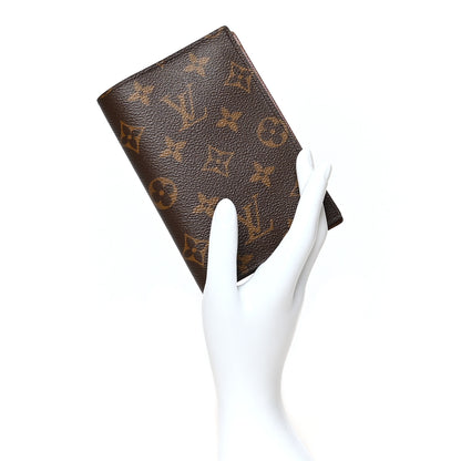 Louis Vuitton Monogram Passport Cover 2 of 7