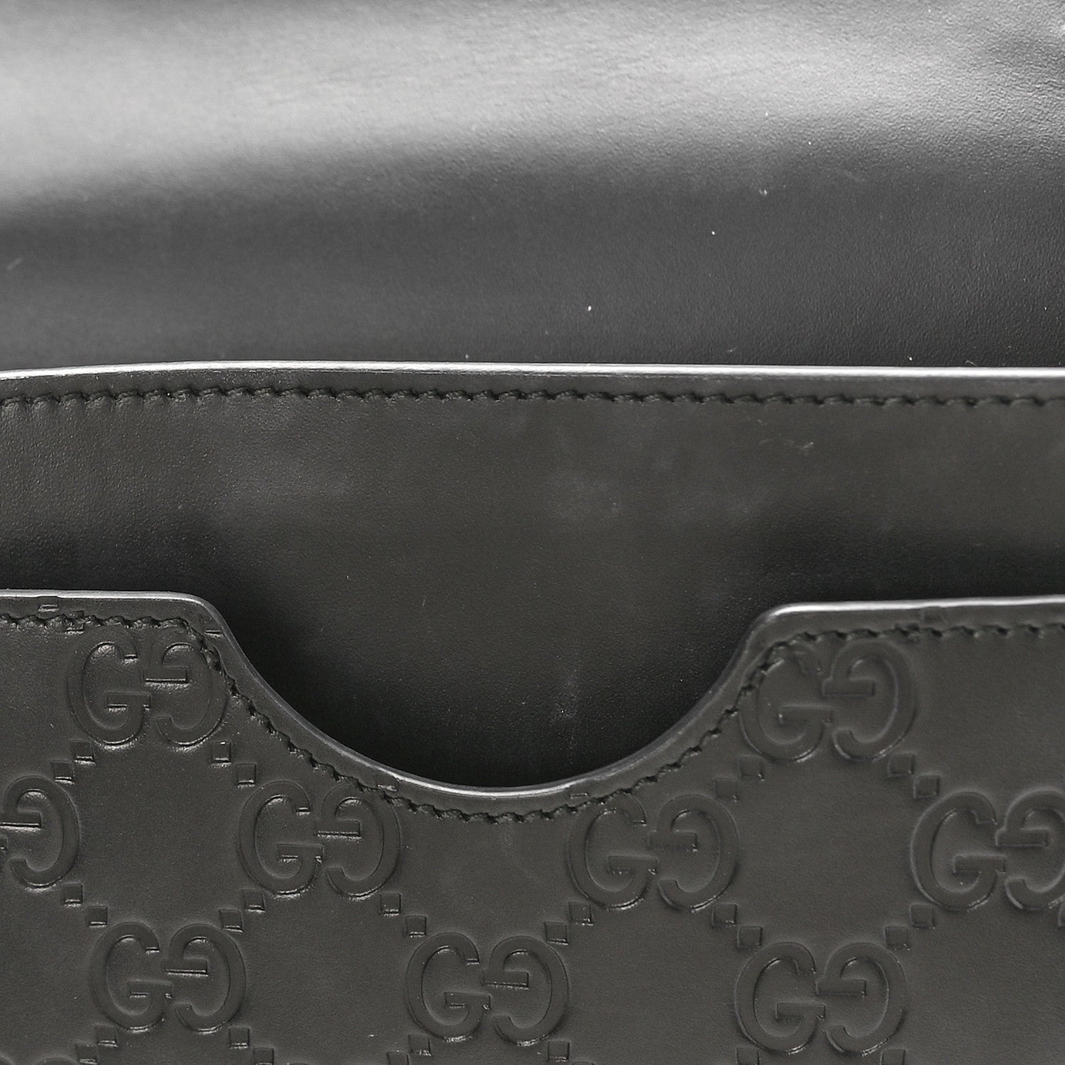 Gucci Guccissima Signature Bowy Chain Wallet Black 6 of 9