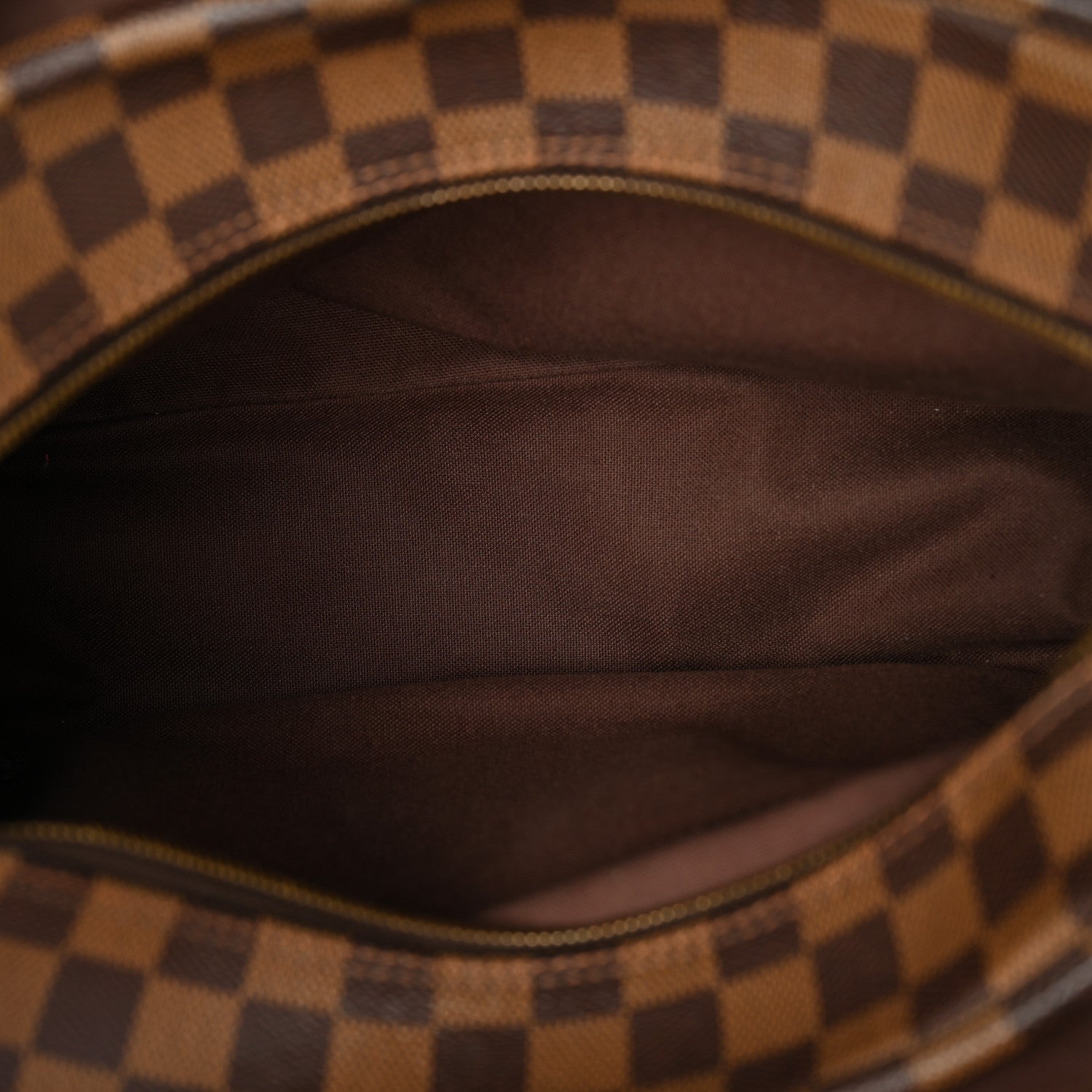 Louis Vuitton Damier Ebene Naviglio 5 of 9