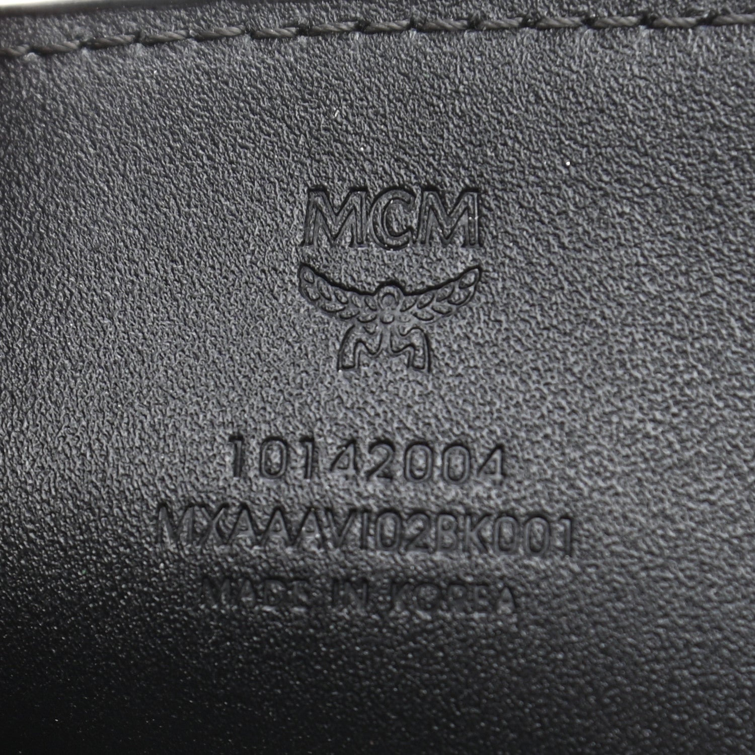 MCM Calfskin Visetos Card Case Black 6 of 6