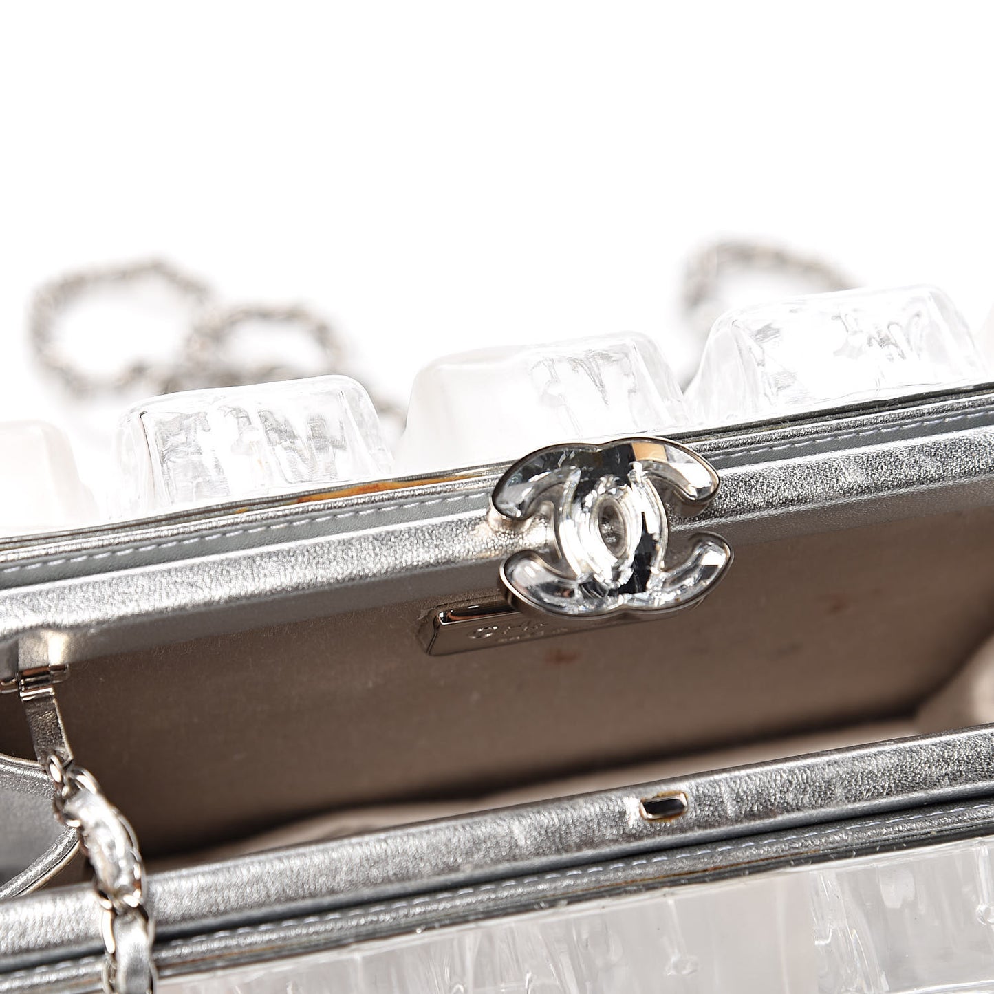 Plexi Ice Cube Clutch Silver