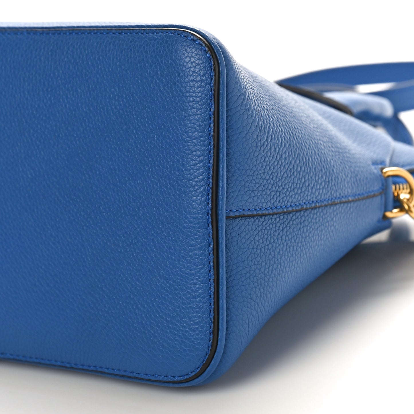Classic Grain Calfskin Small Colville Porcelain Blue