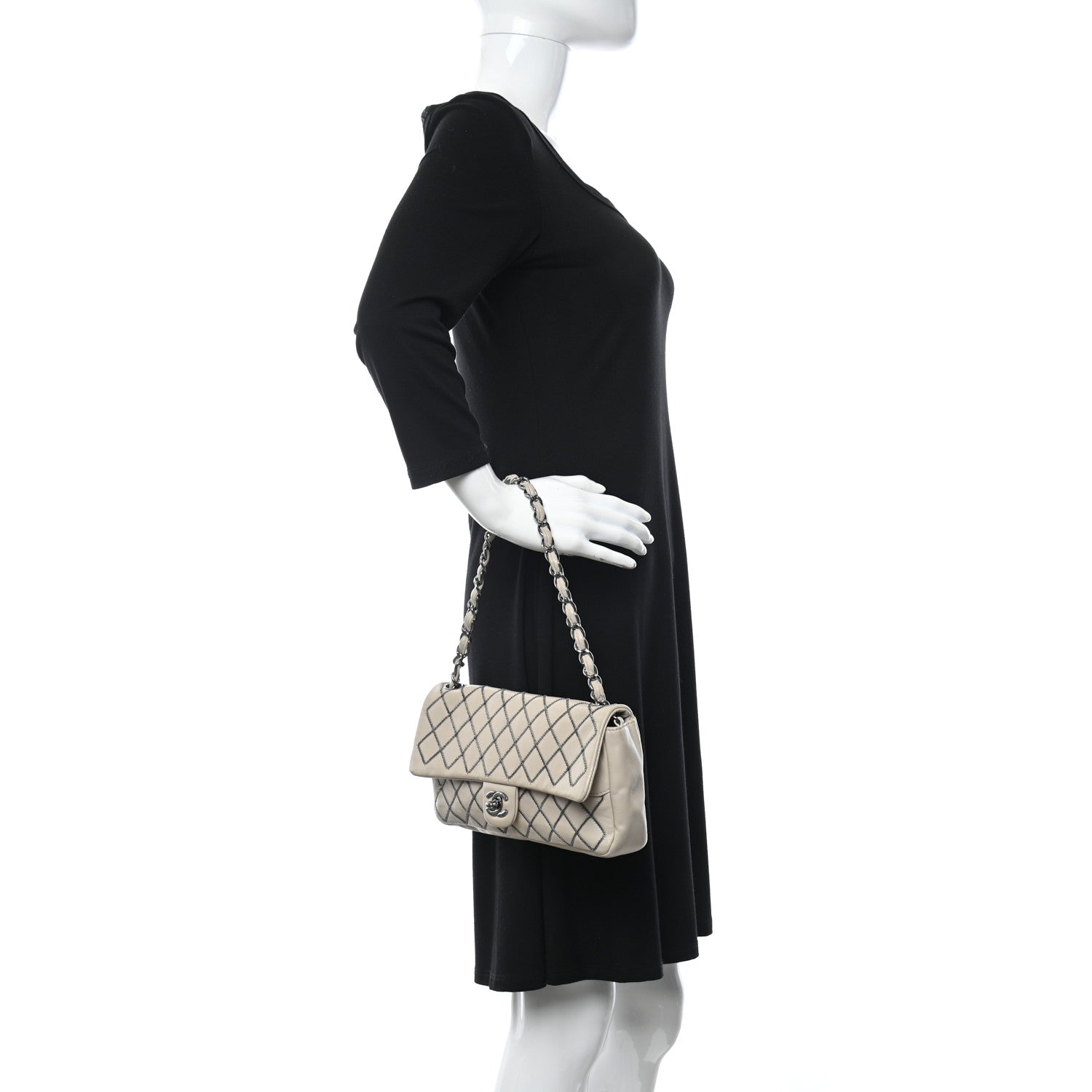 Chanel Lambskin Chain Single Flap Beige 2 of 21