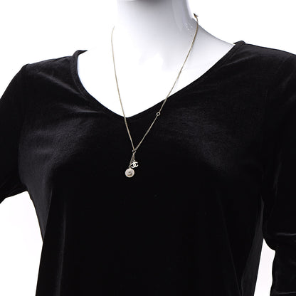 Chanel No 5 CC Necklace Gold 2 of 4