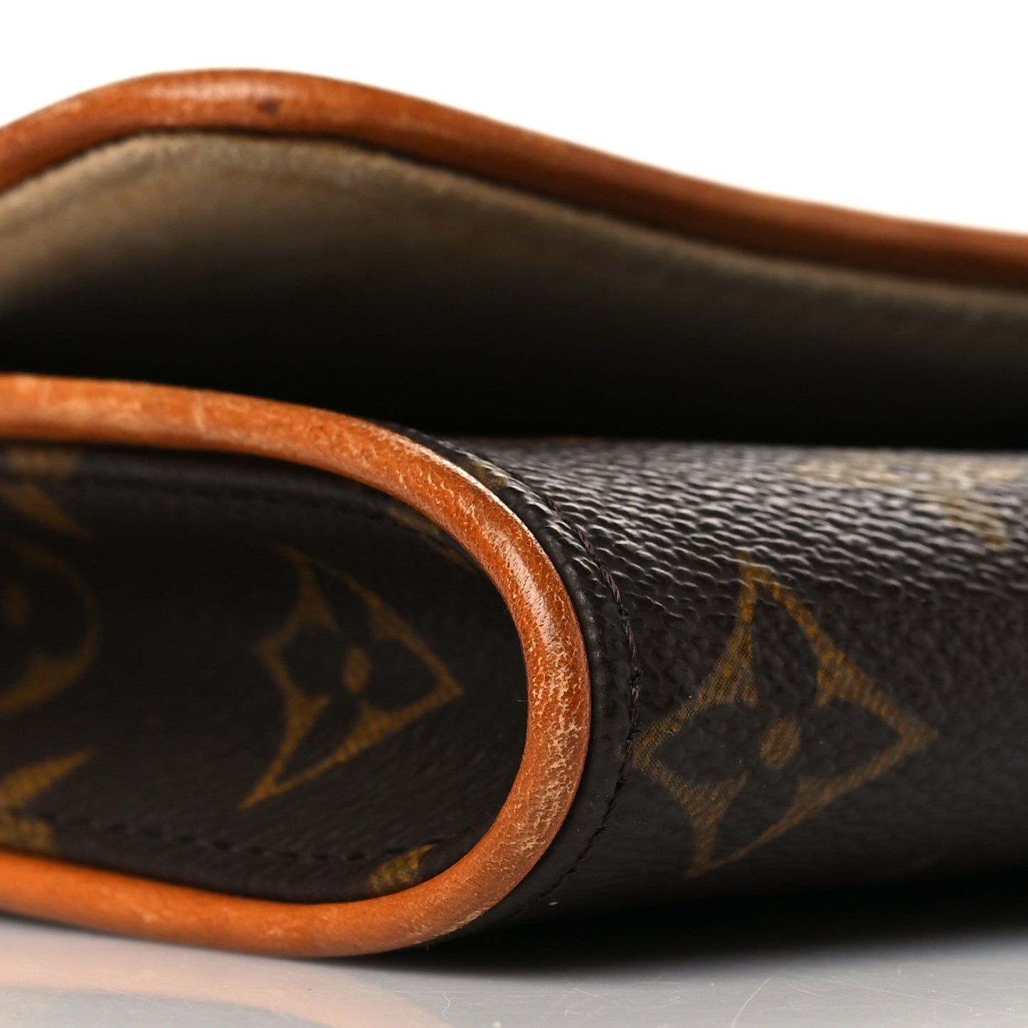 Monogram Pochette Twin PM