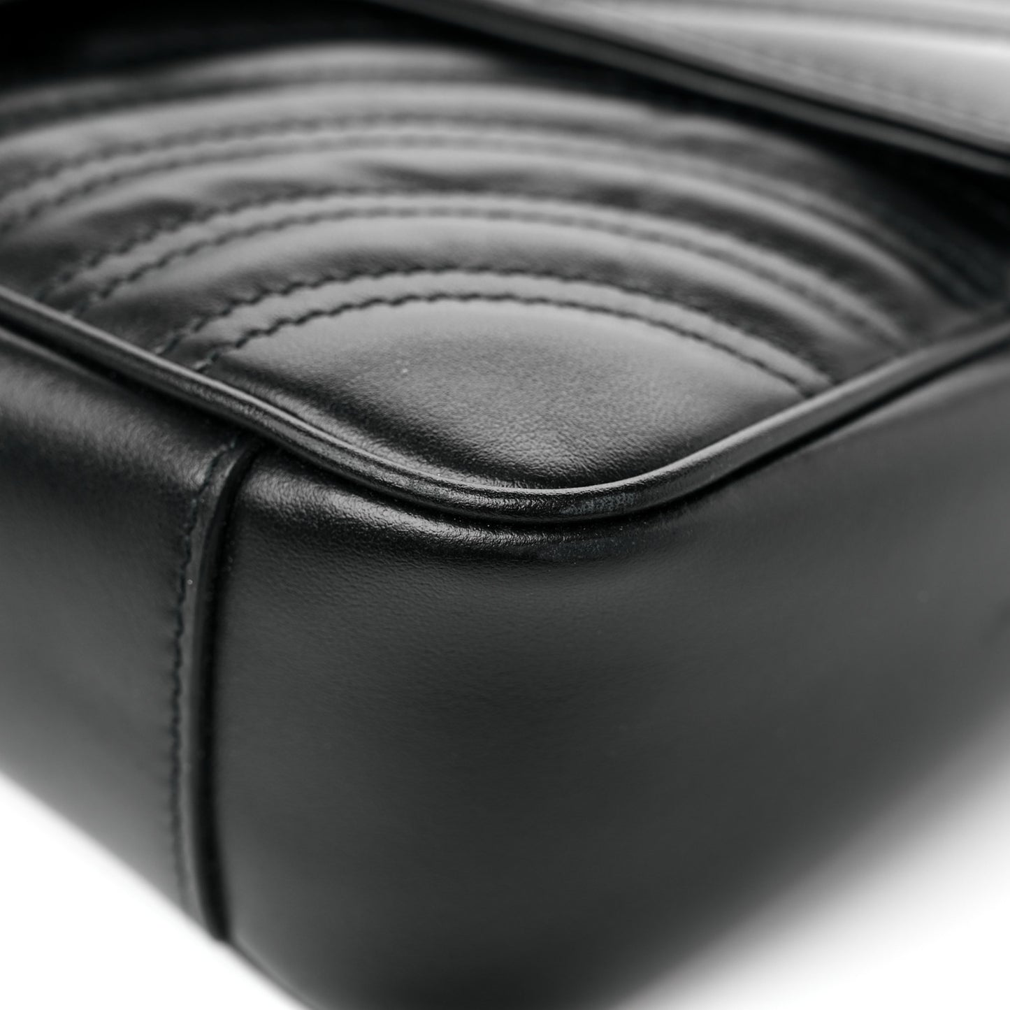 Calfskin Matelasse Small GG Marmont Shoulder Bag Black