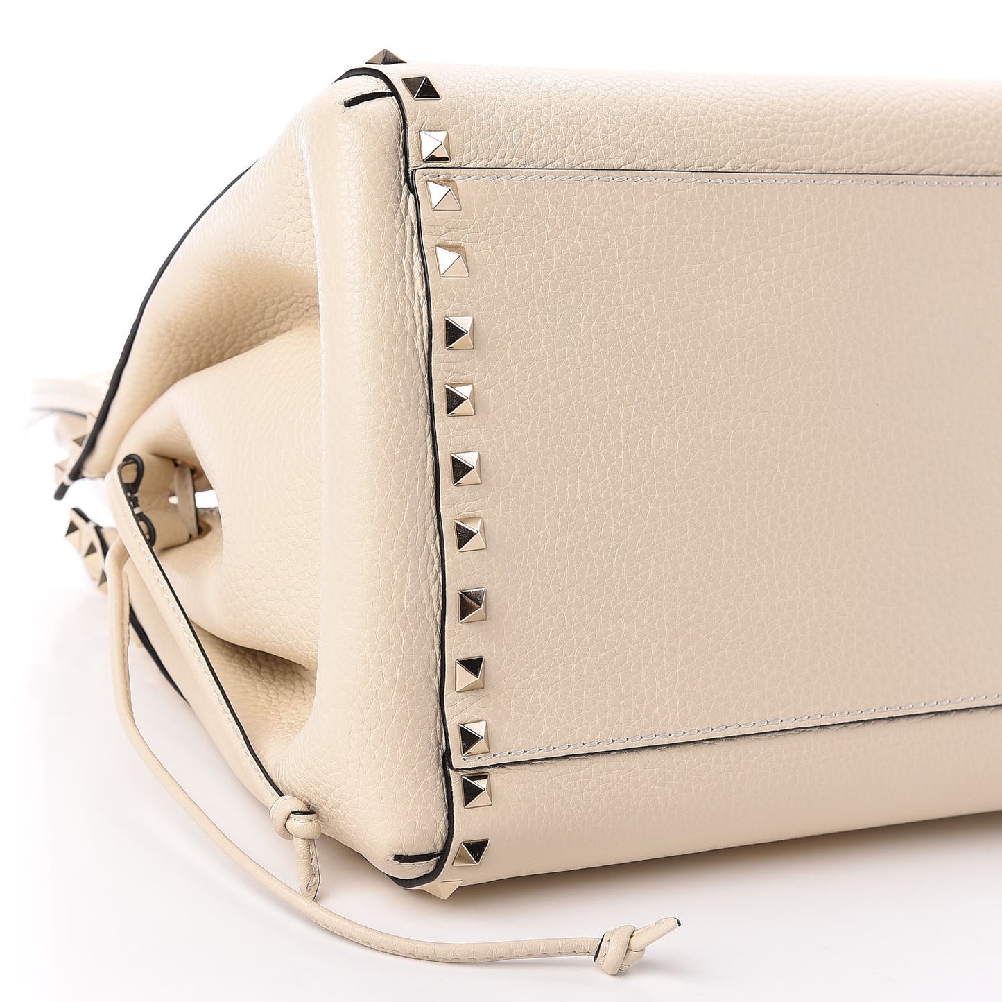 Pebbled Calfskin Rockstud Double Handle Cinch Tote Light Ivory