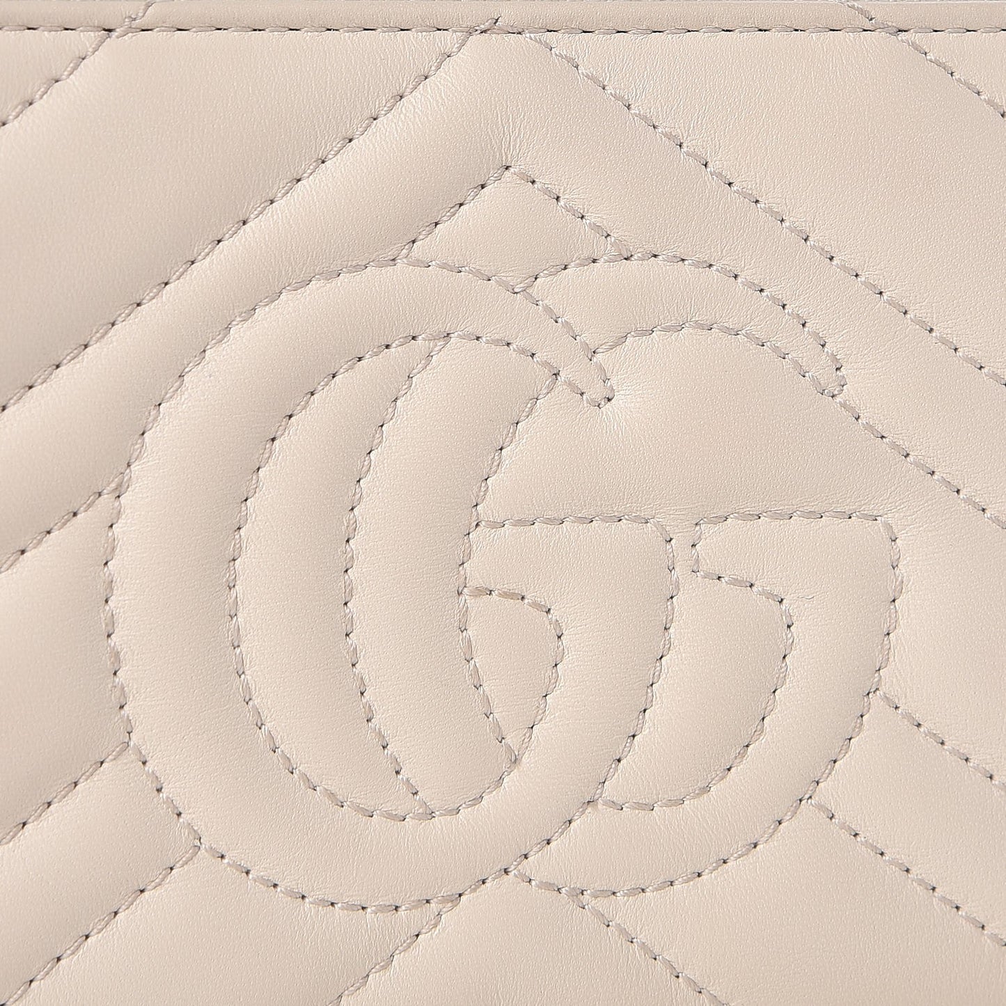 Calfskin Matelasse GG Marmont Zip Around Wallet White