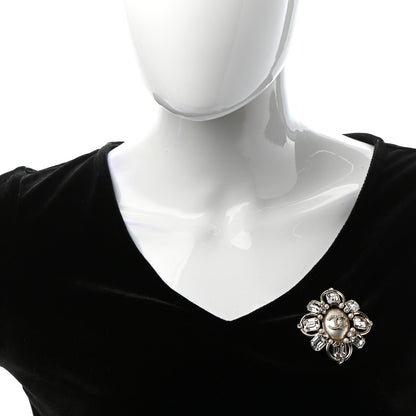 Chanel Pearl Crystal CC Brooch Pearly White Gold 2 of 5