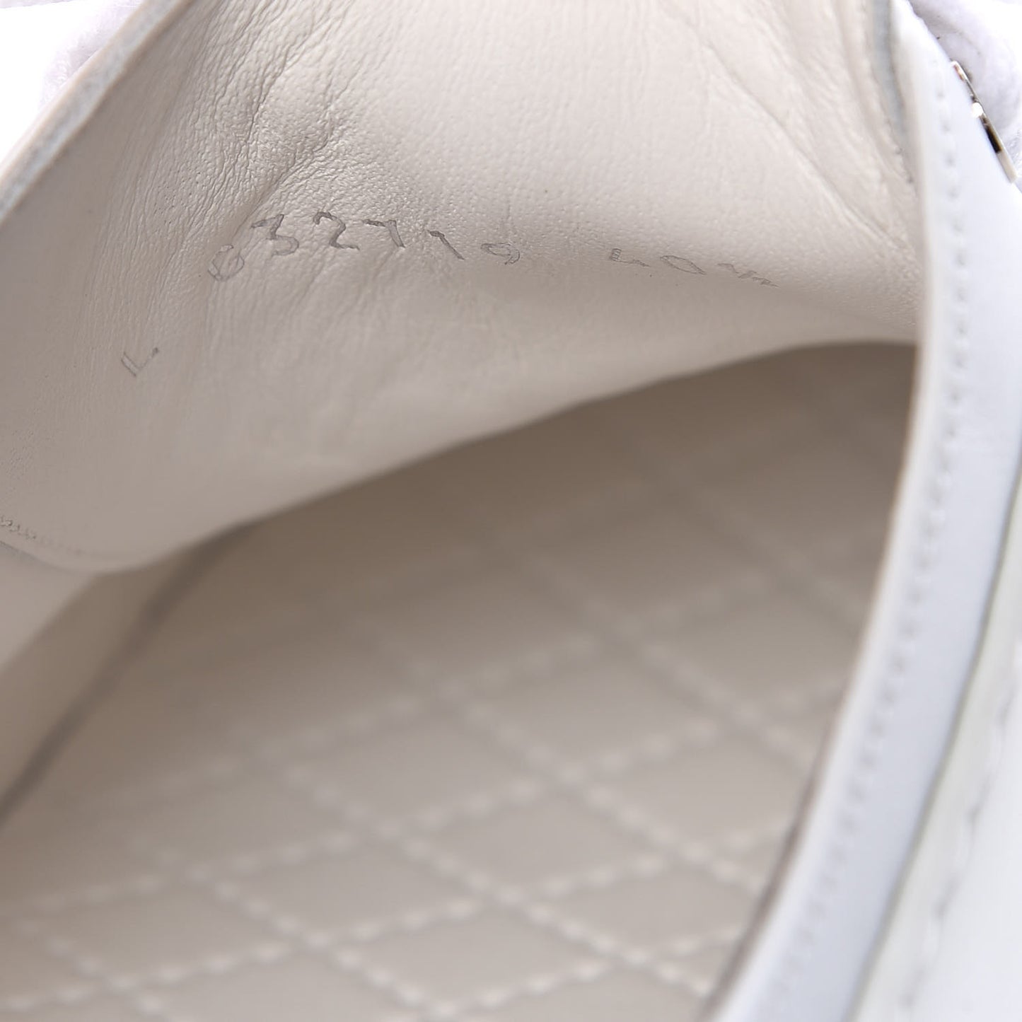 Calfskin Gum Womens CC Sneakers 40.5 White