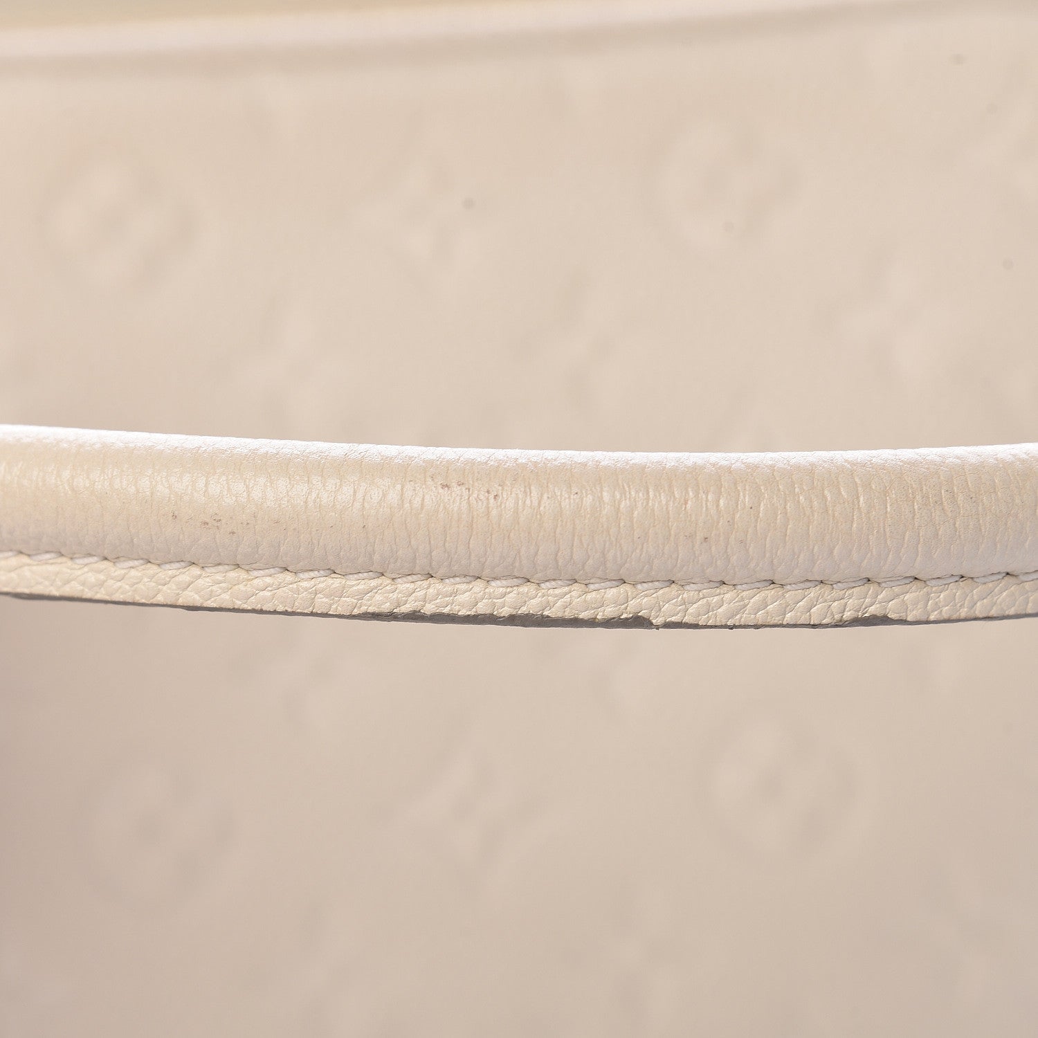 Louis Vuitton Empreinte Marais MM Neige 25 of 27