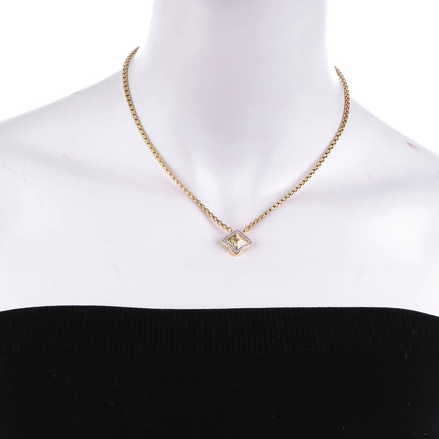 18K Yellow Gold Pave Diamond Quatrefoil Necklace