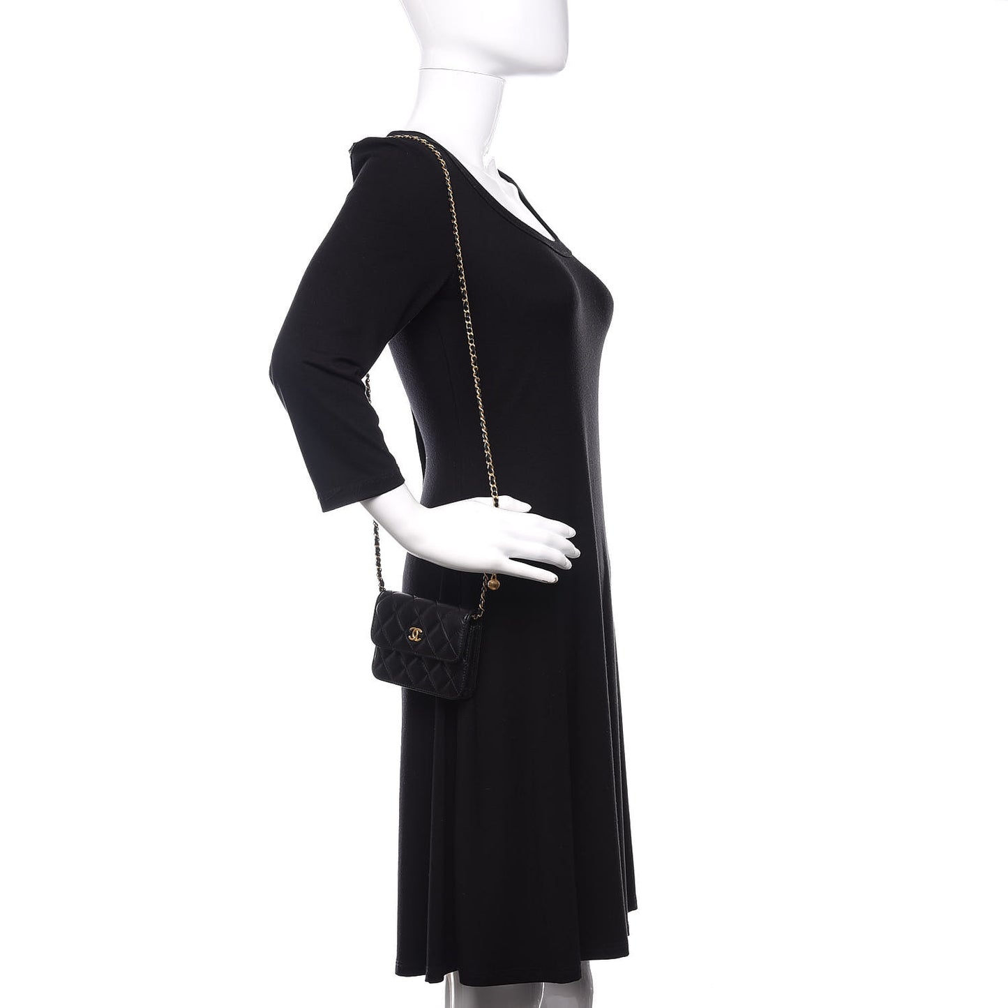 Lambskin Quilted Pearl Crush Clutch With Chain Black