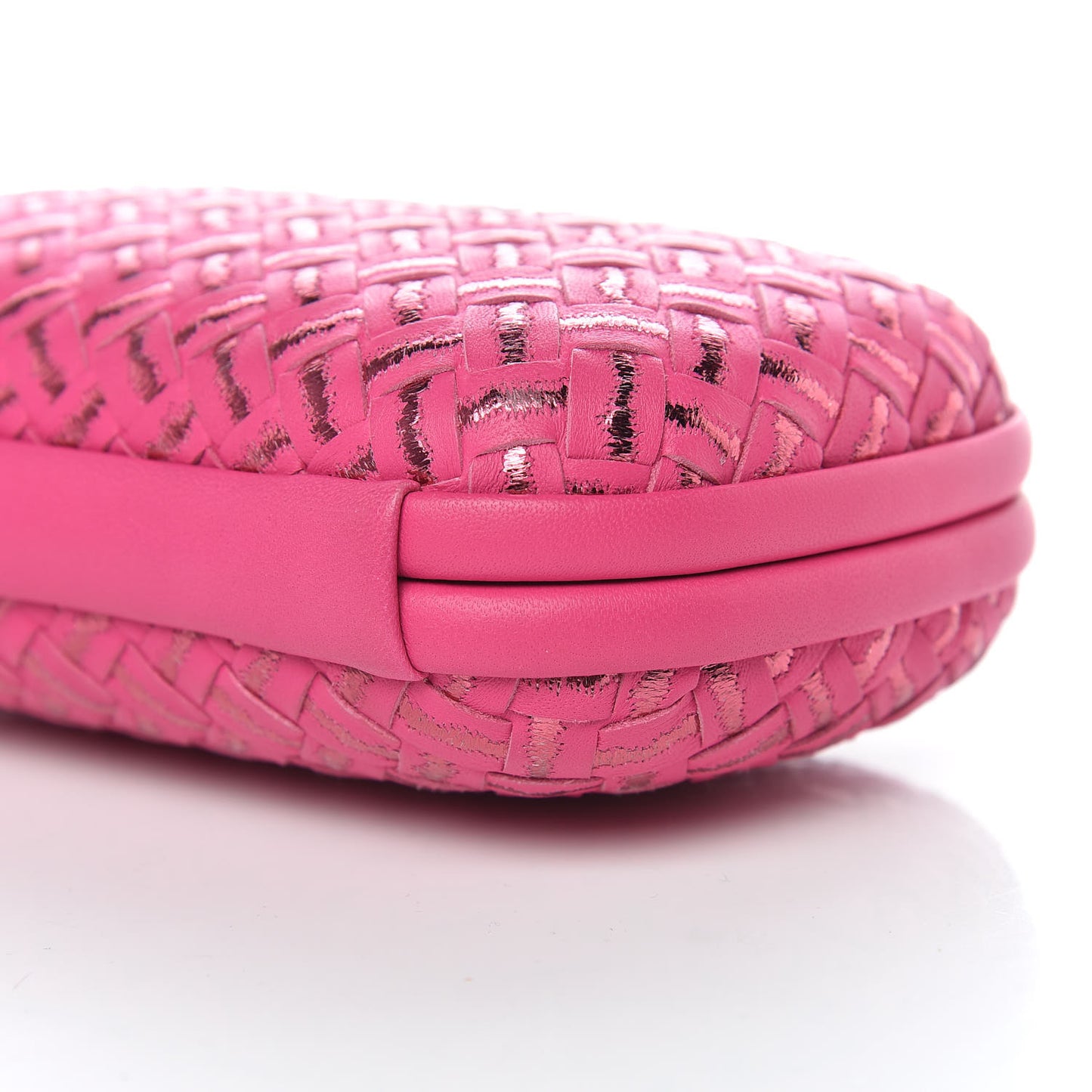 Nappa Intrecciato Metallic Placcato Knot Clutch Rose Shock