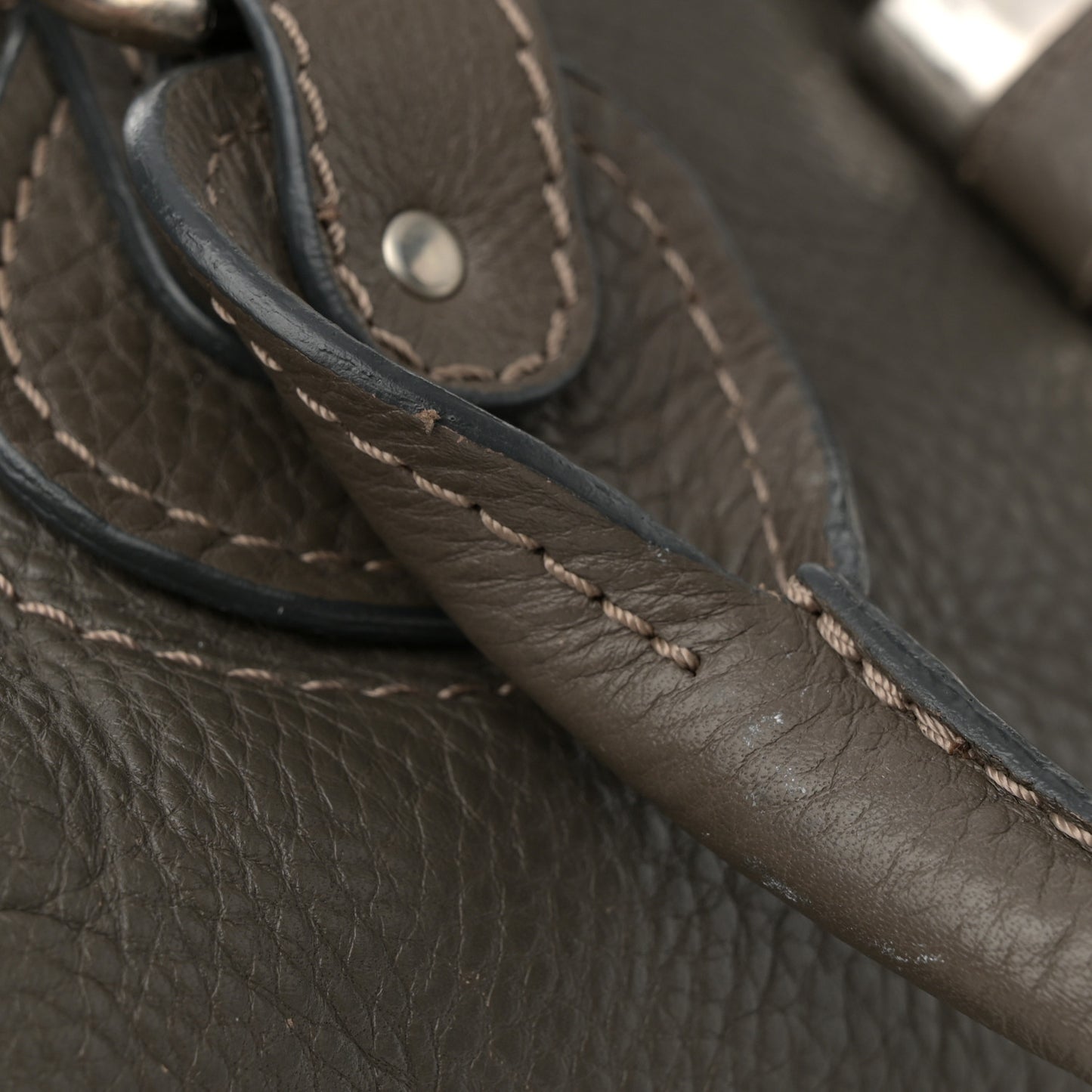 Calfskin Medium Paddington Satchel Gris Vert