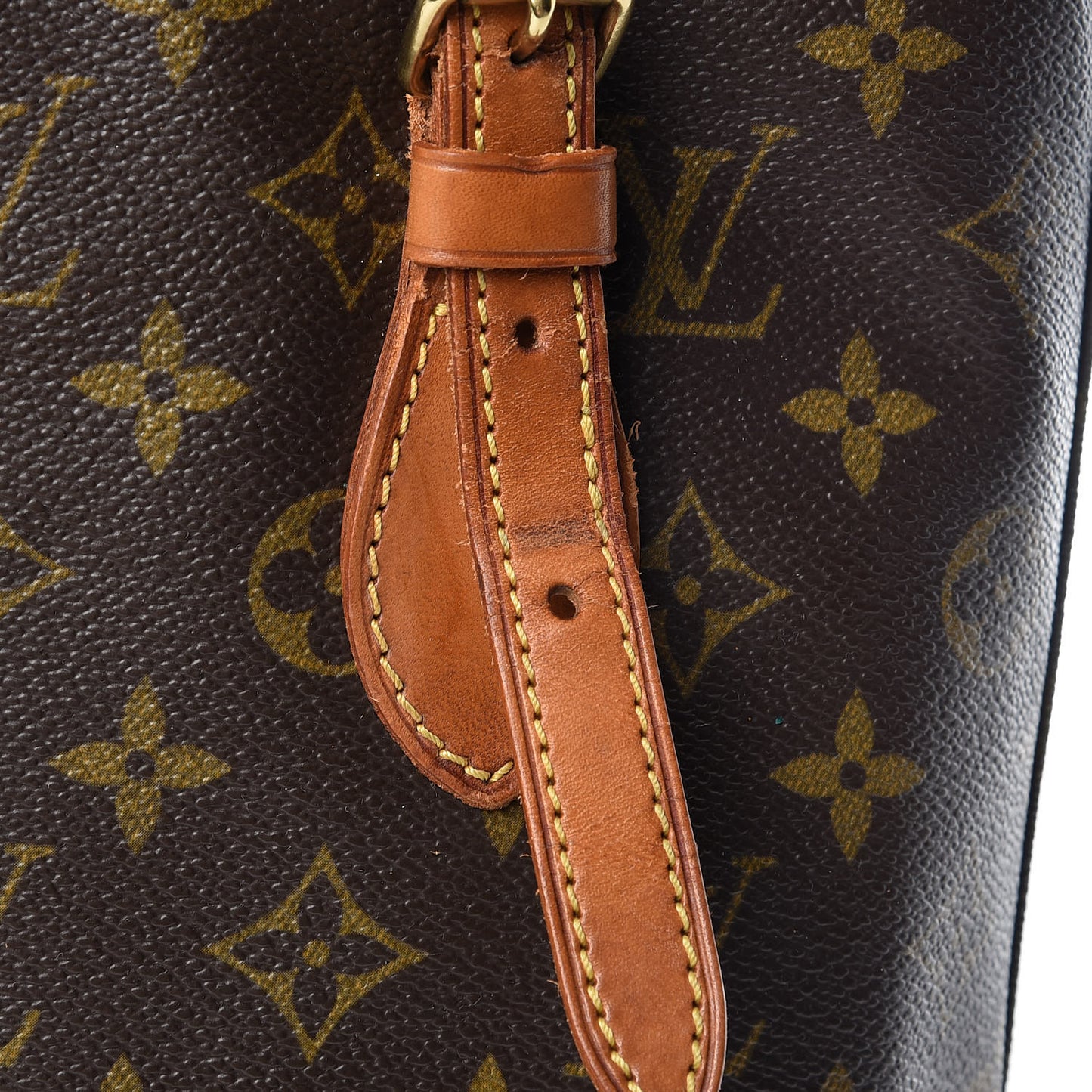 Monogram Petit Bucket 23