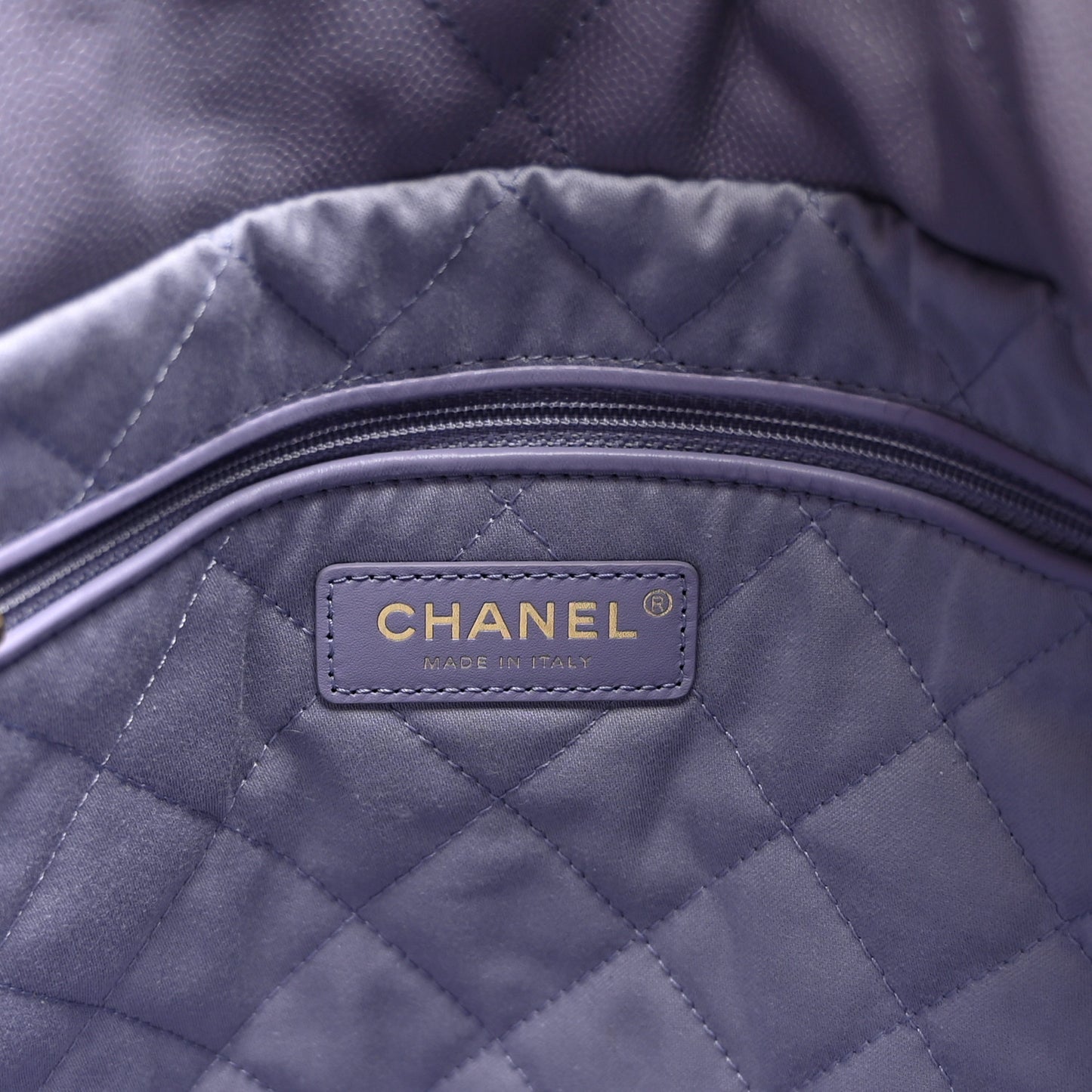 Shiny Caviar Quilted Monochrome Small Chanel 22 Light Purple