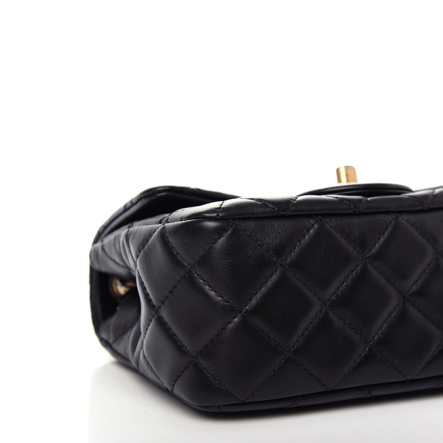 Lambskin Quilted Mini Pearl Crush Flap Black