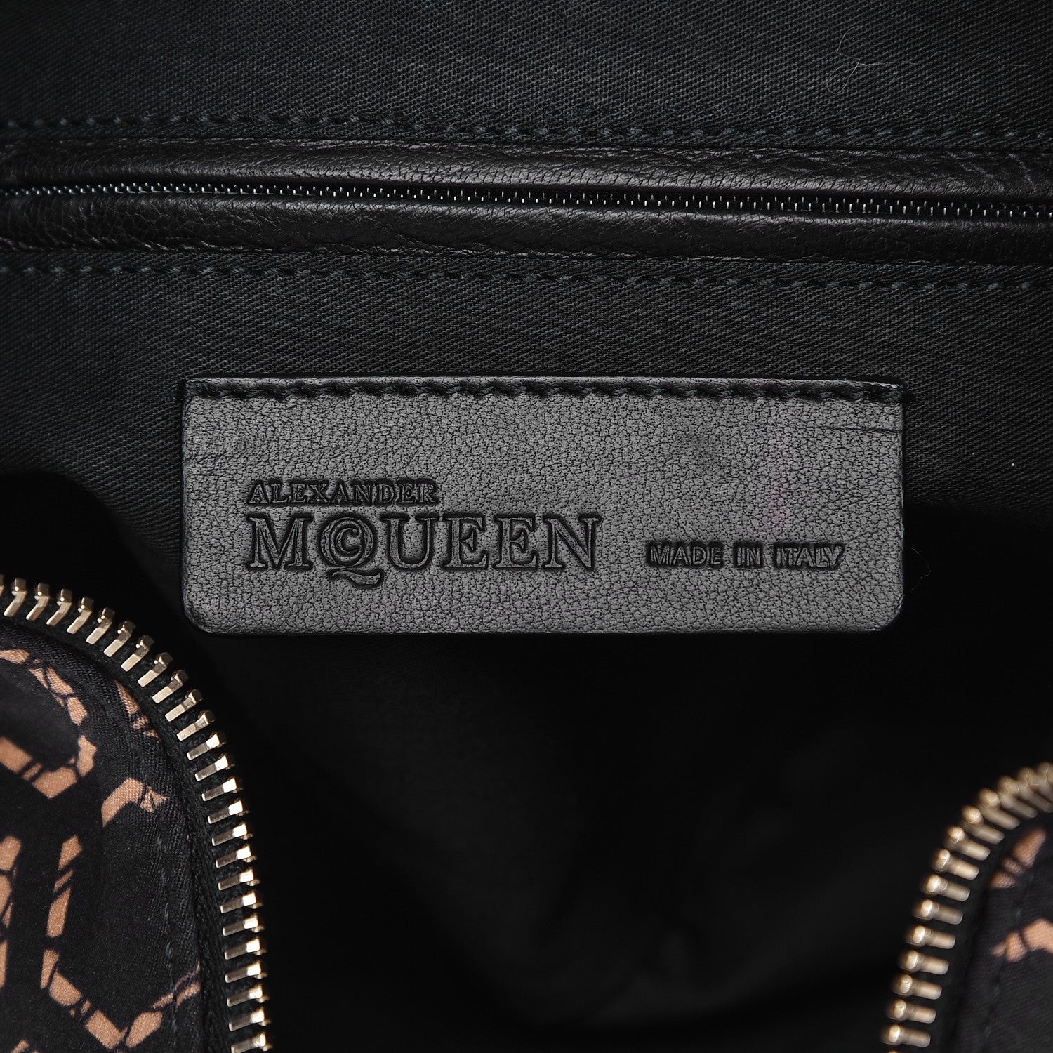 Alexander McQueen Silk Honeycomb Printed De Manta Clutch Flesh Black 6 of 7