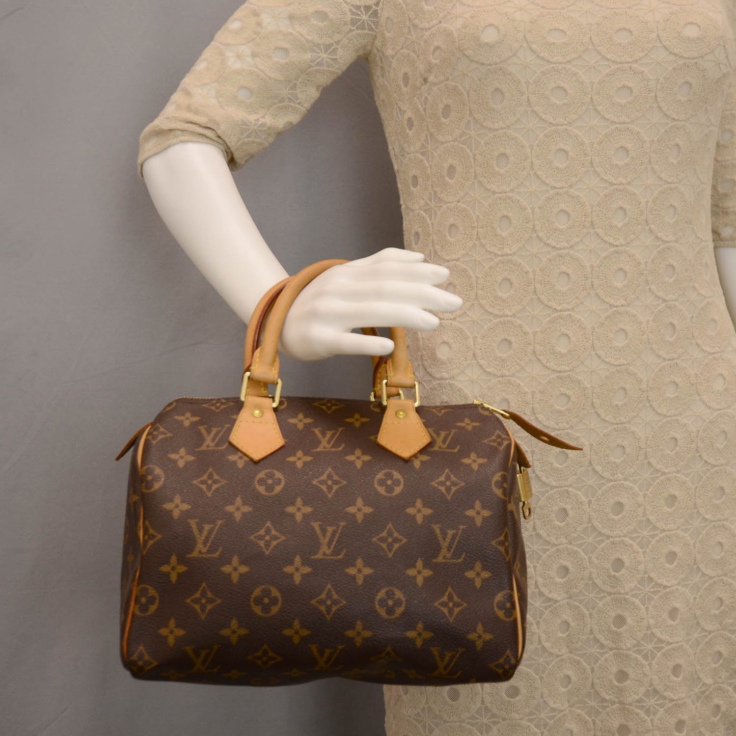 Monogram Speedy 25