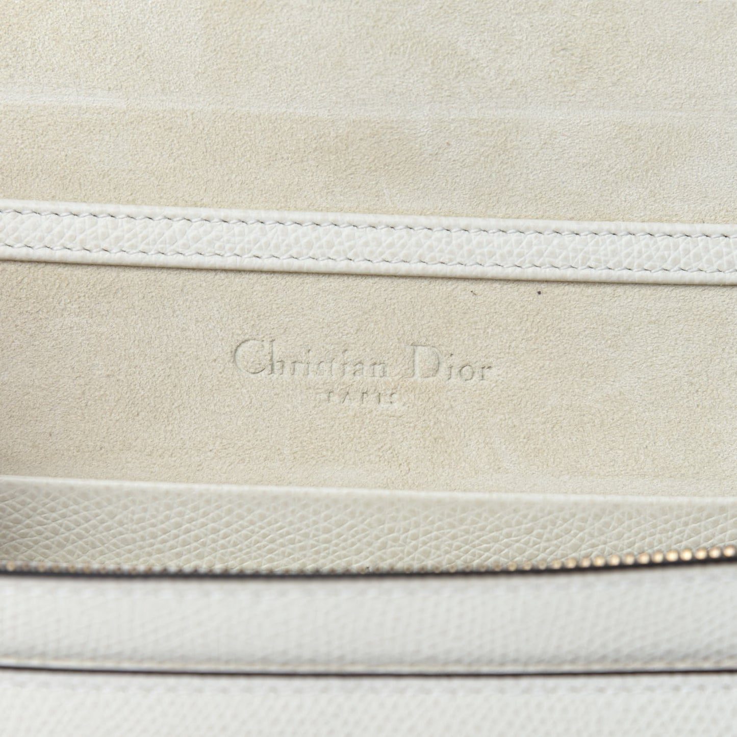 Grained Calfskin Saddle Chain Pouch Off White