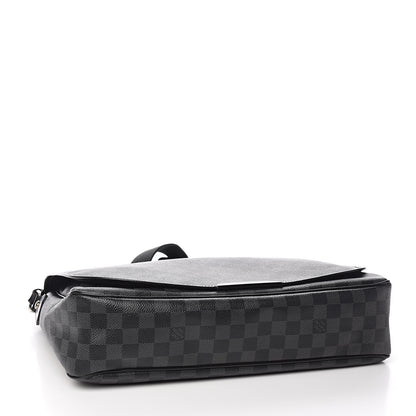 Louis Vuitton Damier Graphite Daniel GM 4 of 10