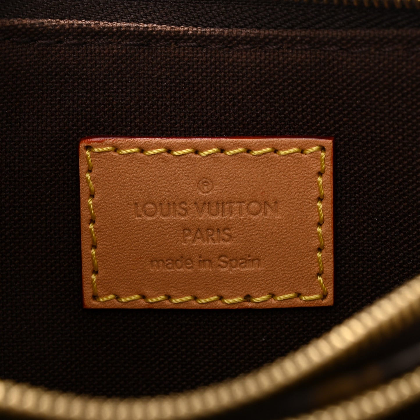 Monogram Liv Pochette