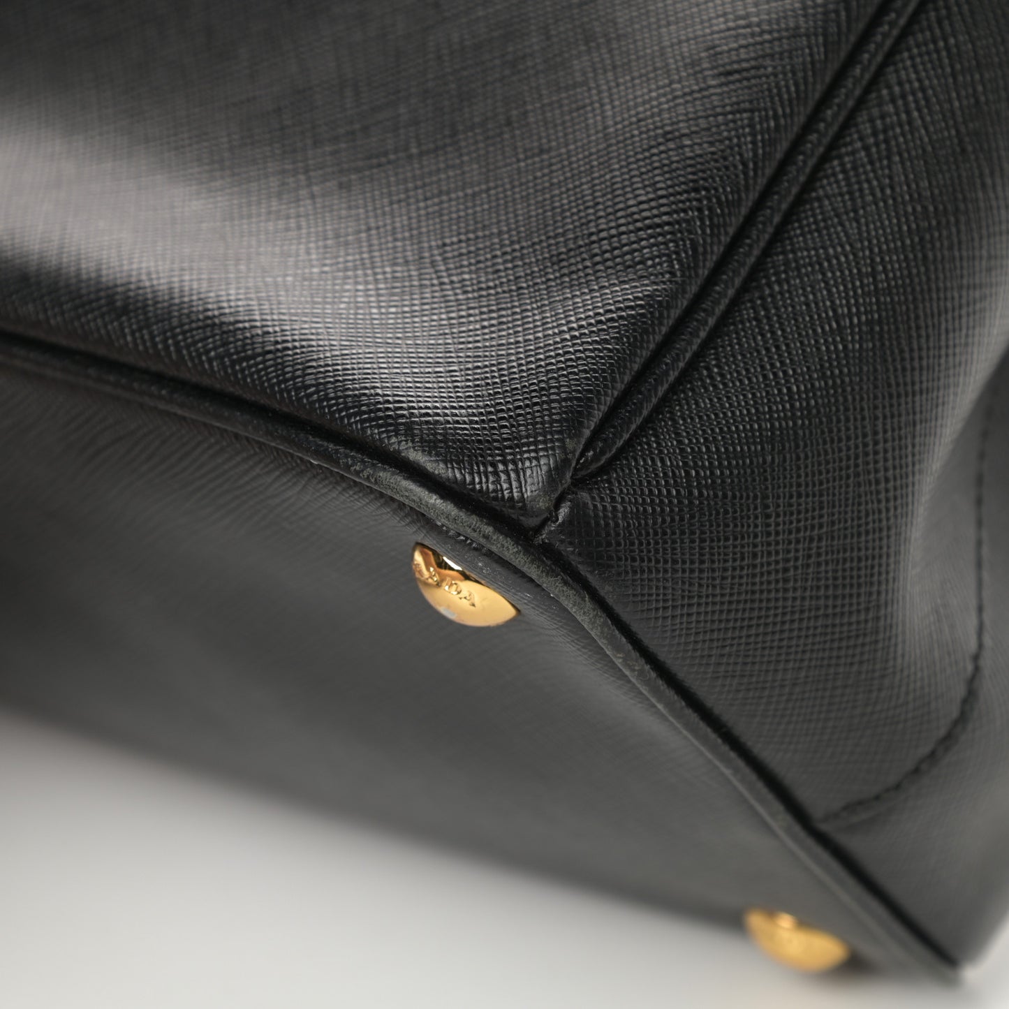 Saffiano Small Galleria Double Zip Tote Black